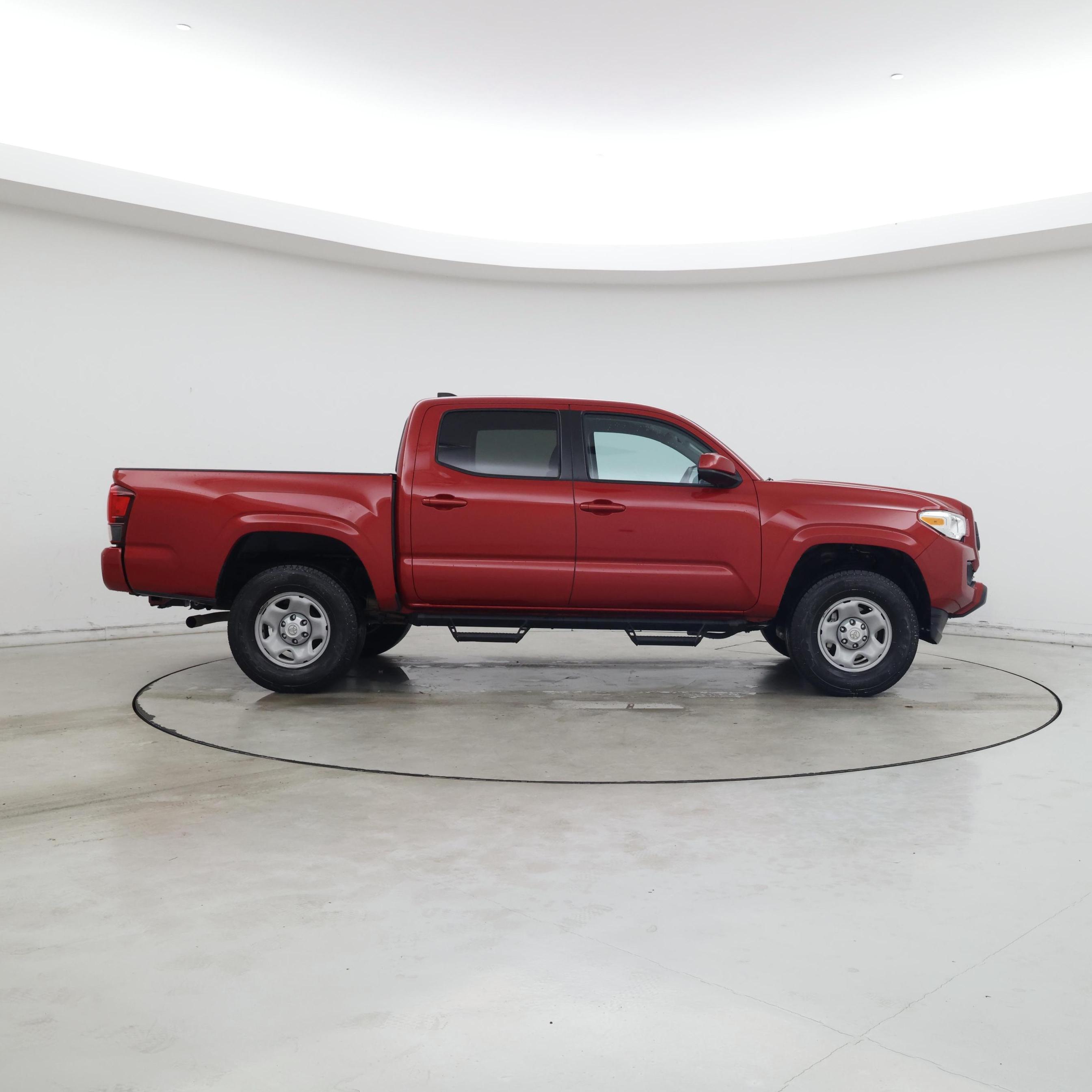 Thumbnail: 2021 Toyota Tacoma - 7