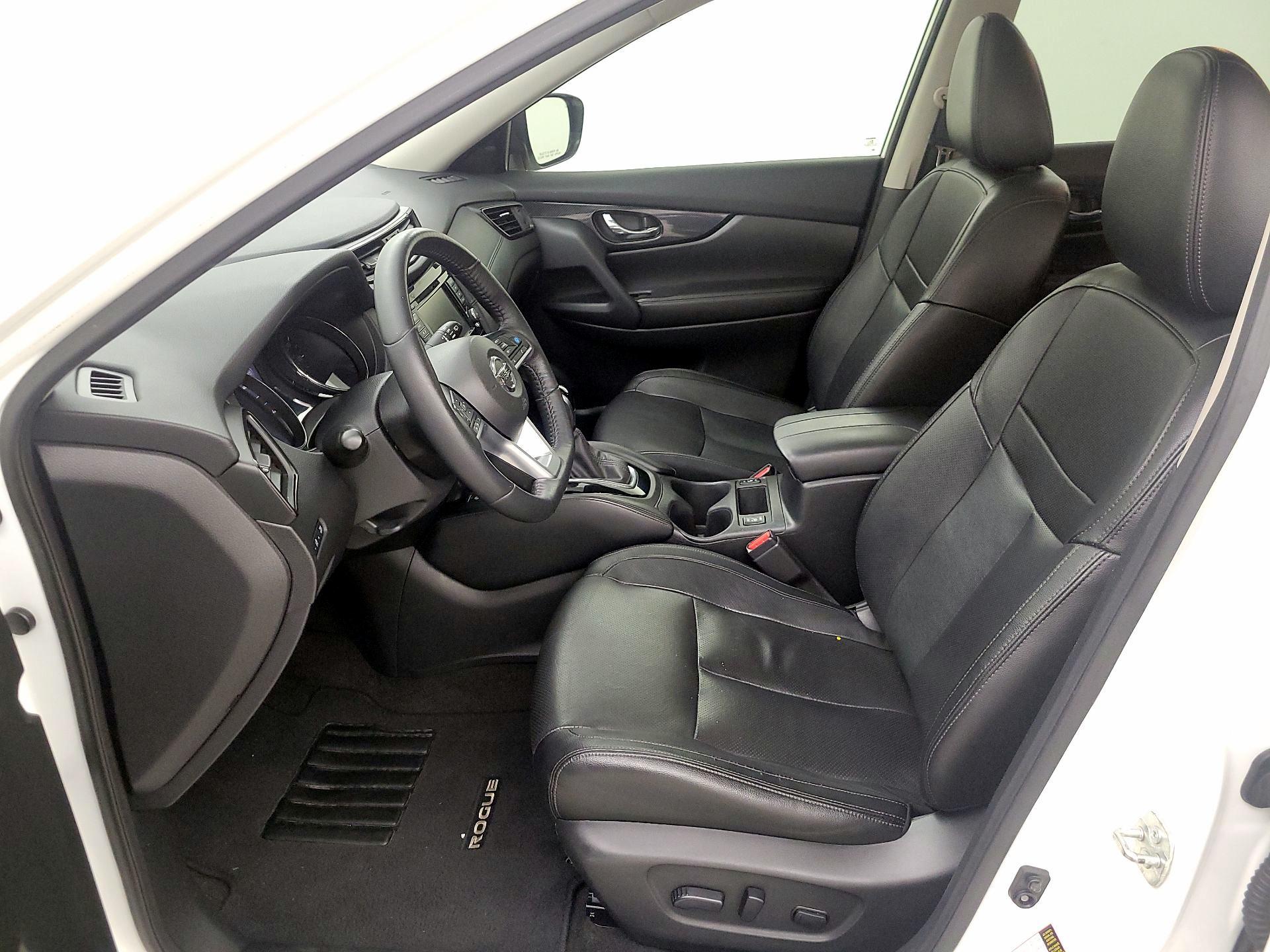 Thumbnail: 2019 Nissan Rogue - 11