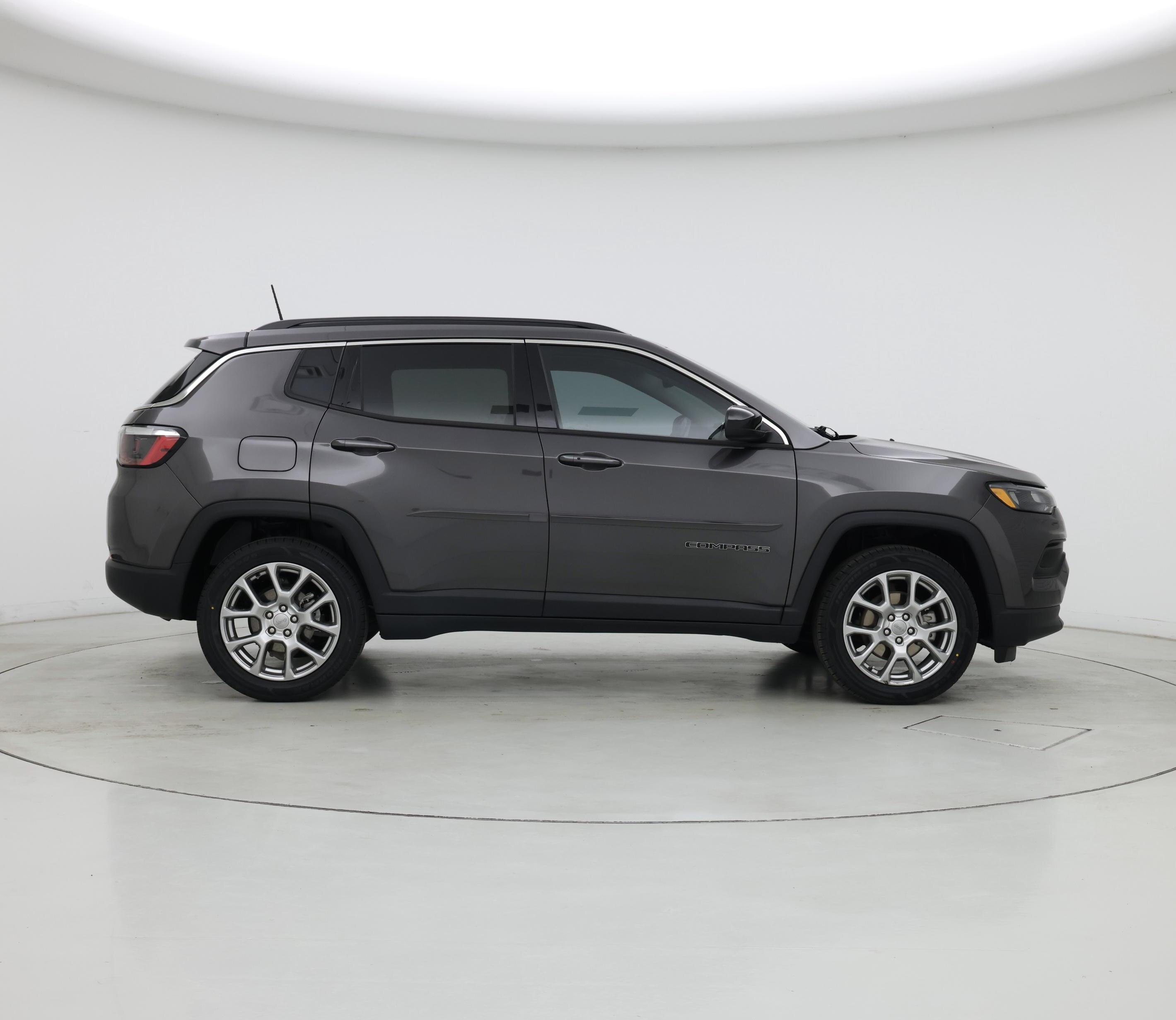 Thumbnail: 2022 Jeep Compass - 7