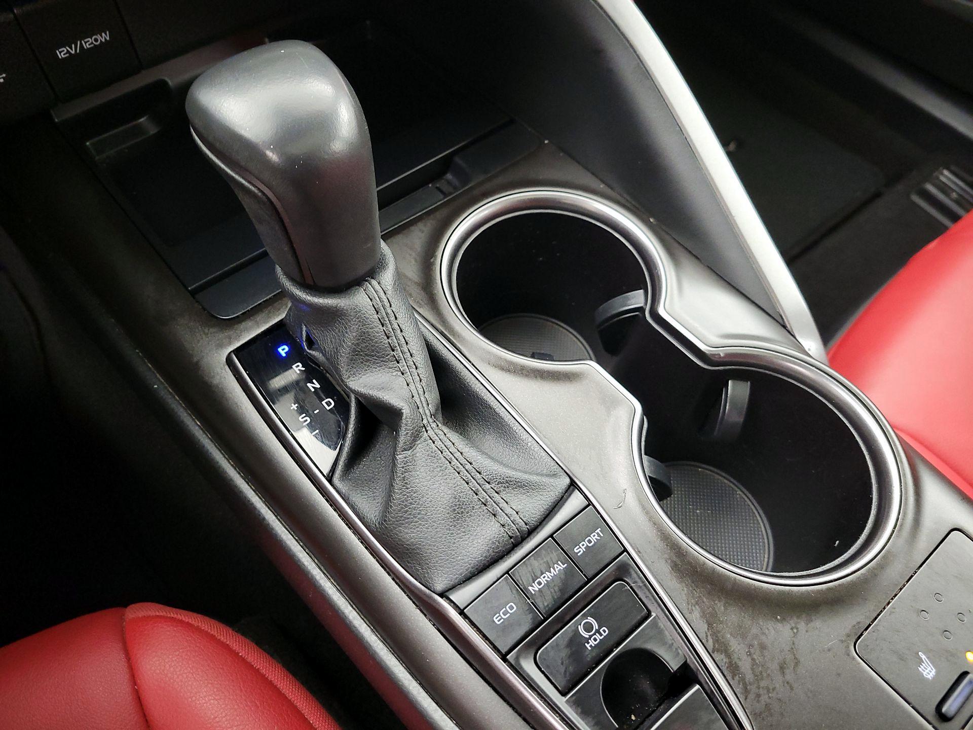 Thumbnail: 2024 Toyota Camry - 18