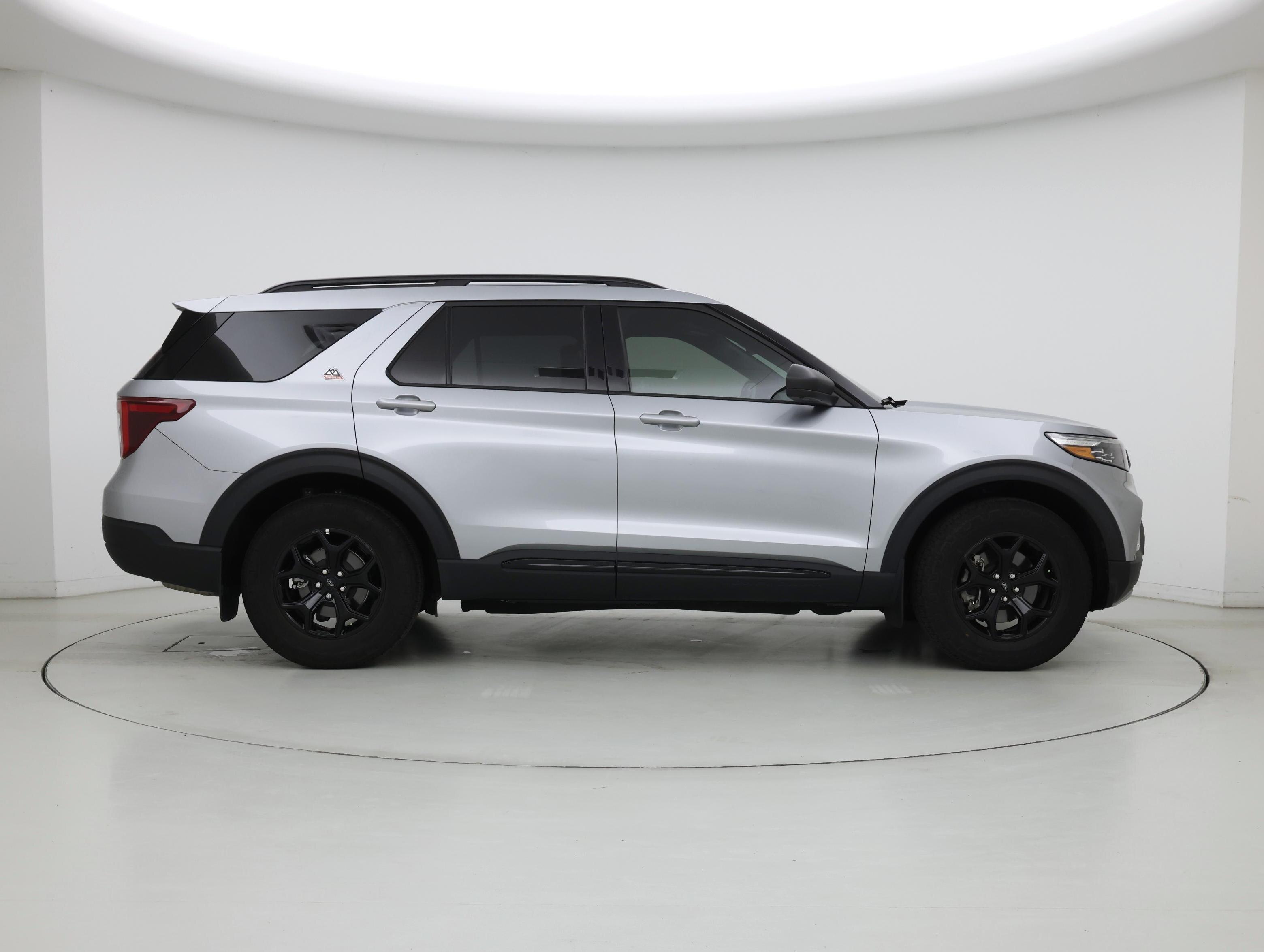 Thumbnail: 2022 Ford Explorer - 7