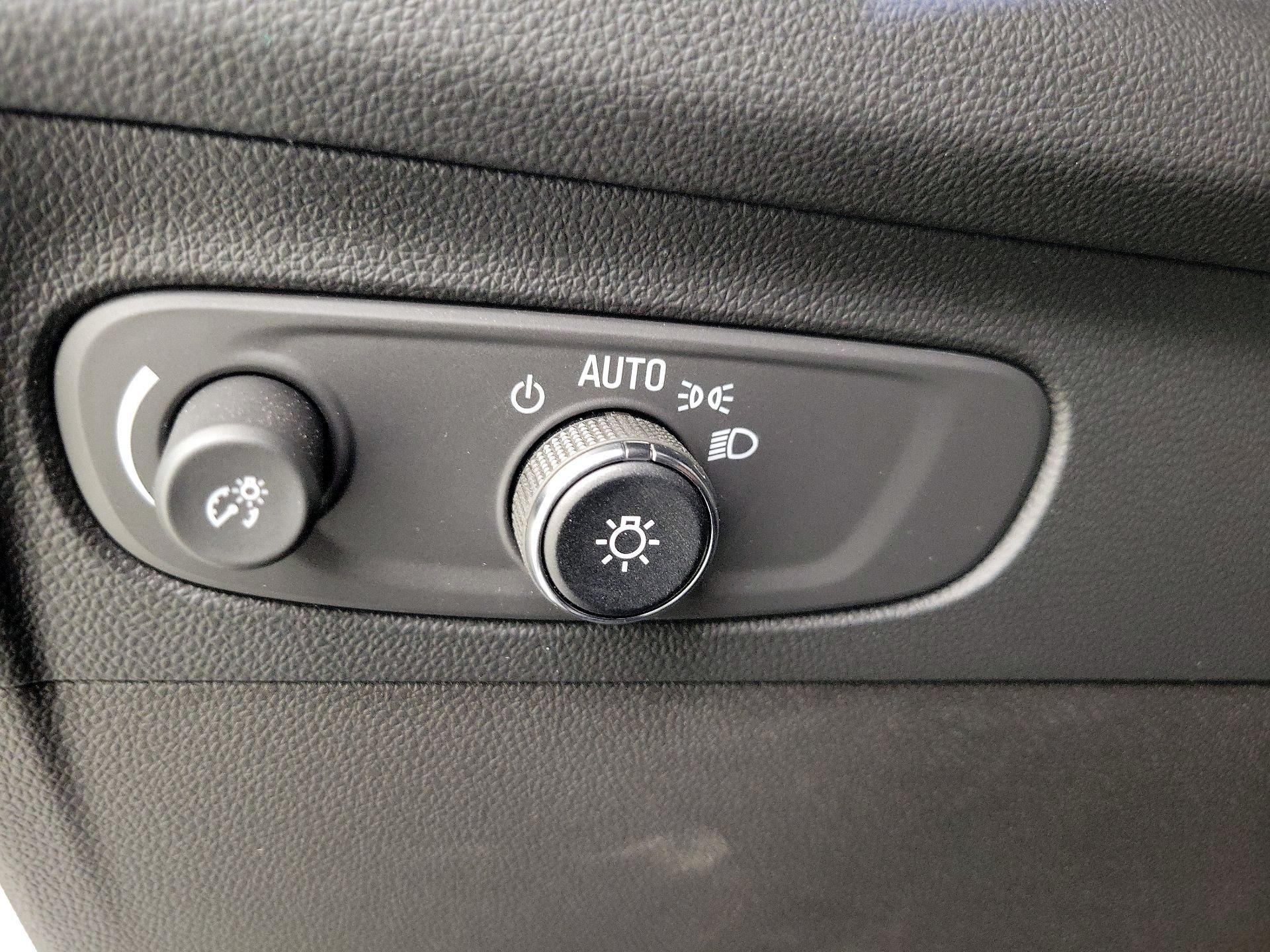 Thumbnail: 2023 Buick Envision - 13