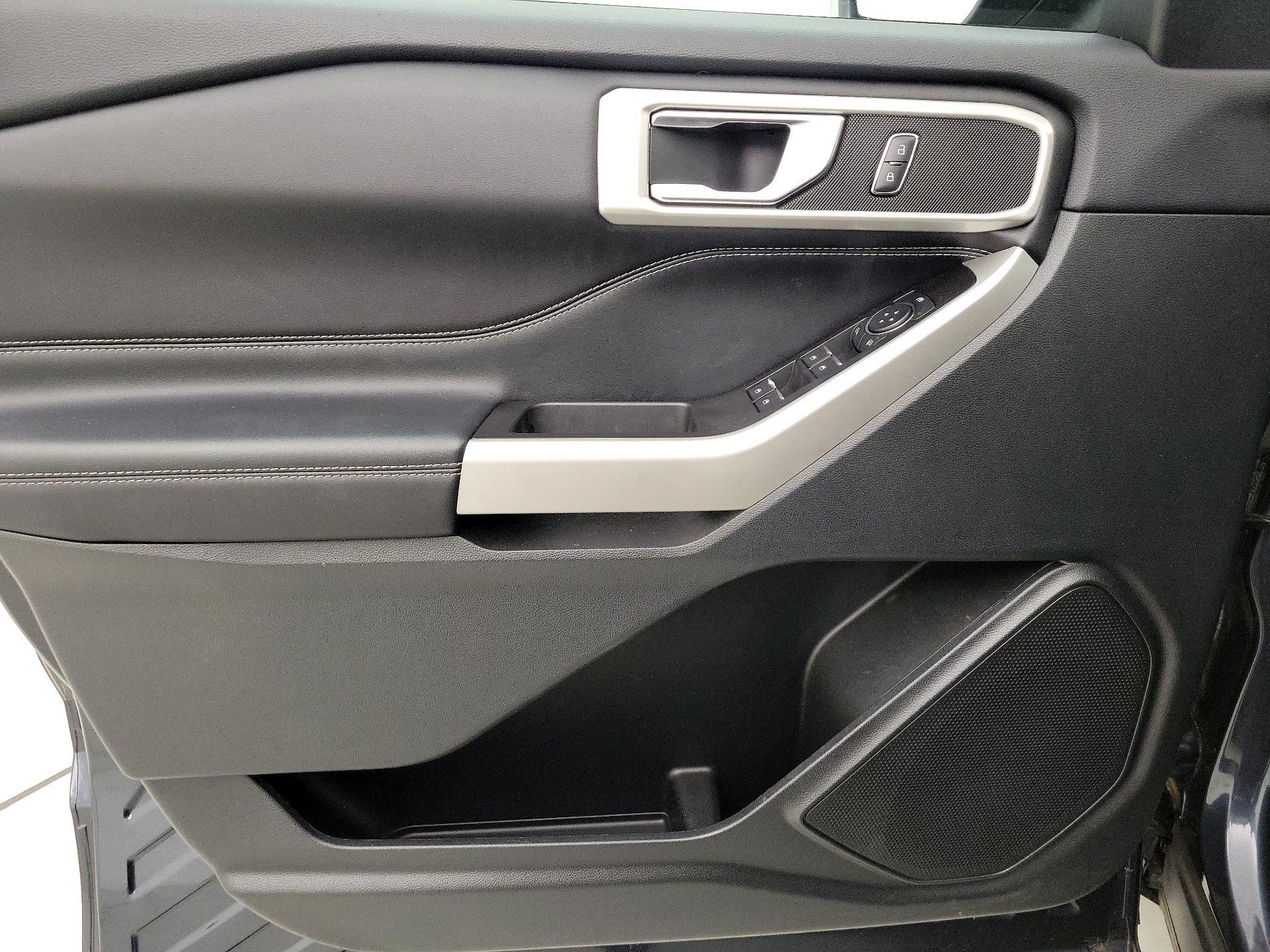 Thumbnail: 2022 Ford Explorer - 12