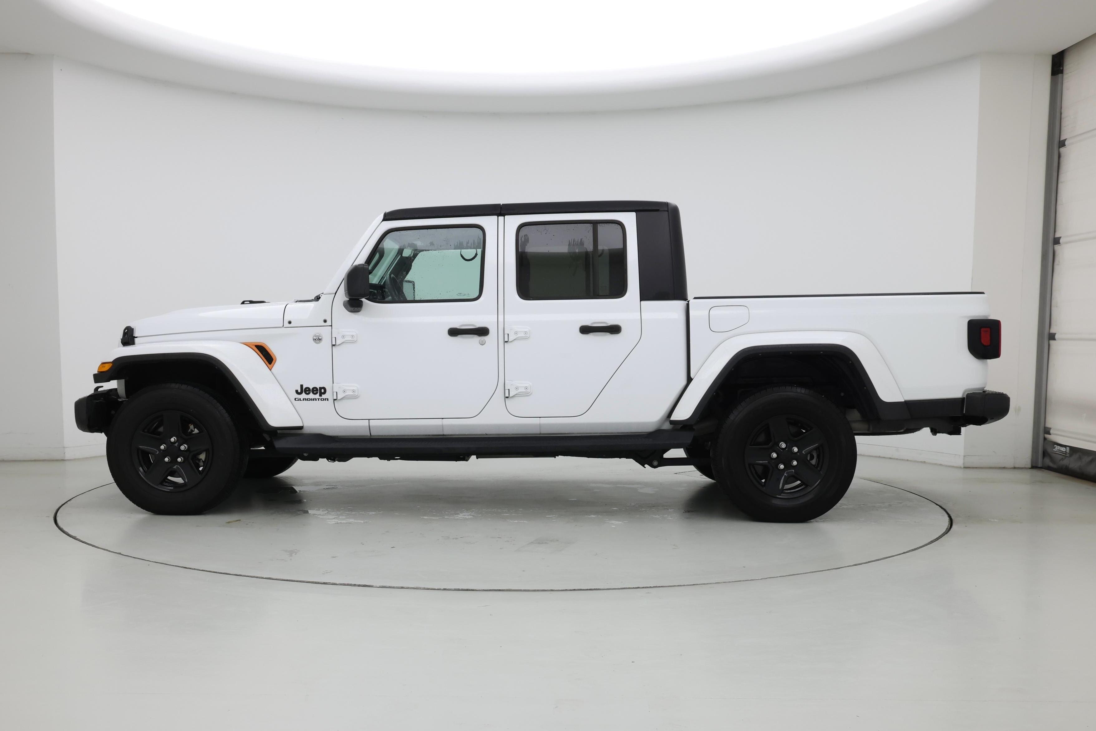 Thumbnail: 2021 Jeep Gladiator - 3