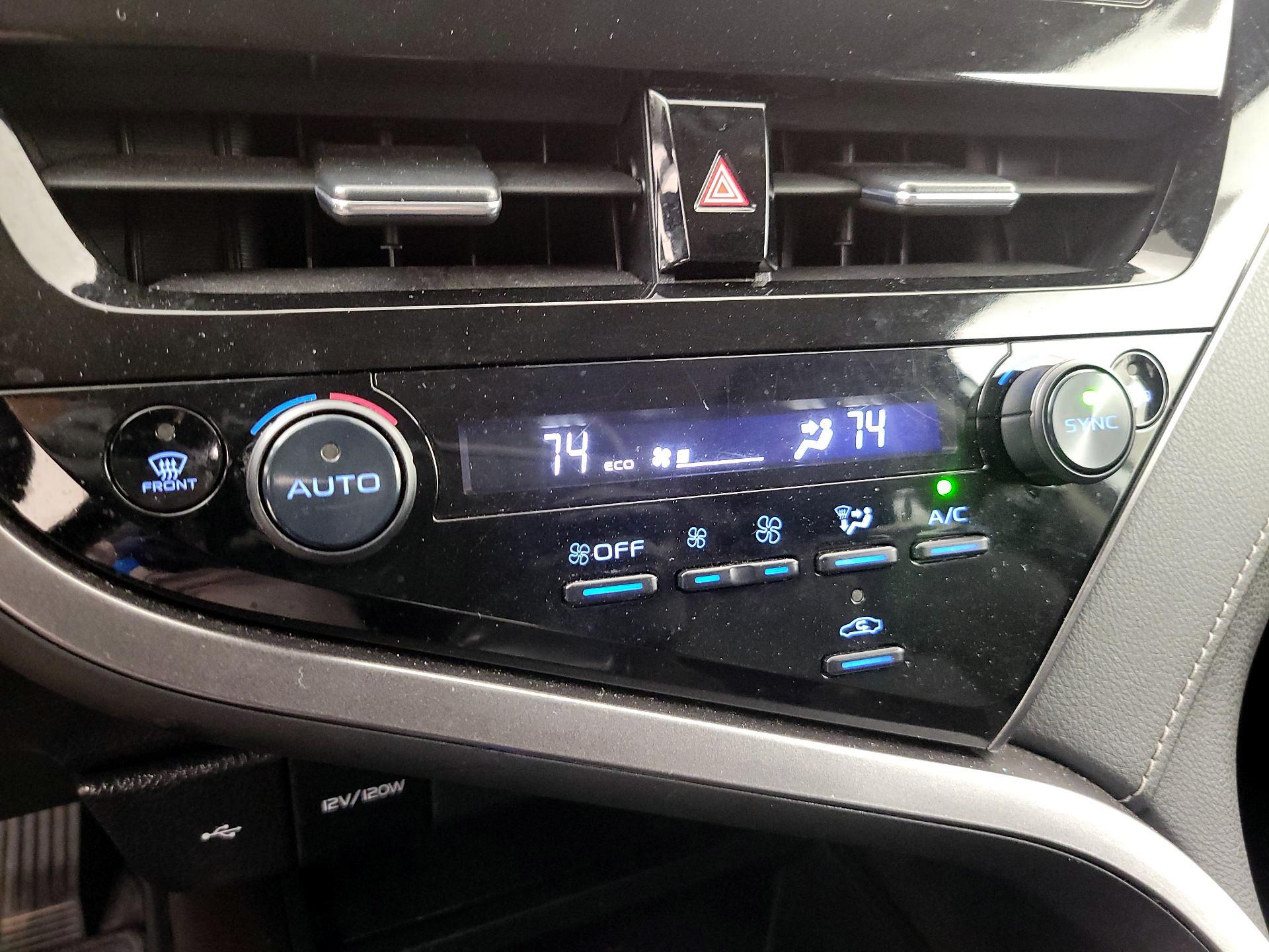 Thumbnail: 2024 Toyota Camry - 17