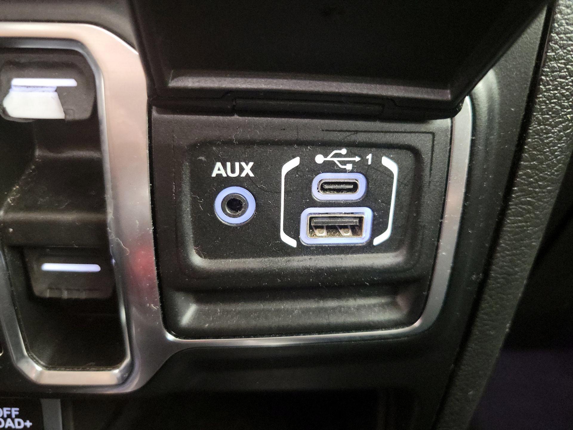 Thumbnail: 2021 Jeep Gladiator - 19