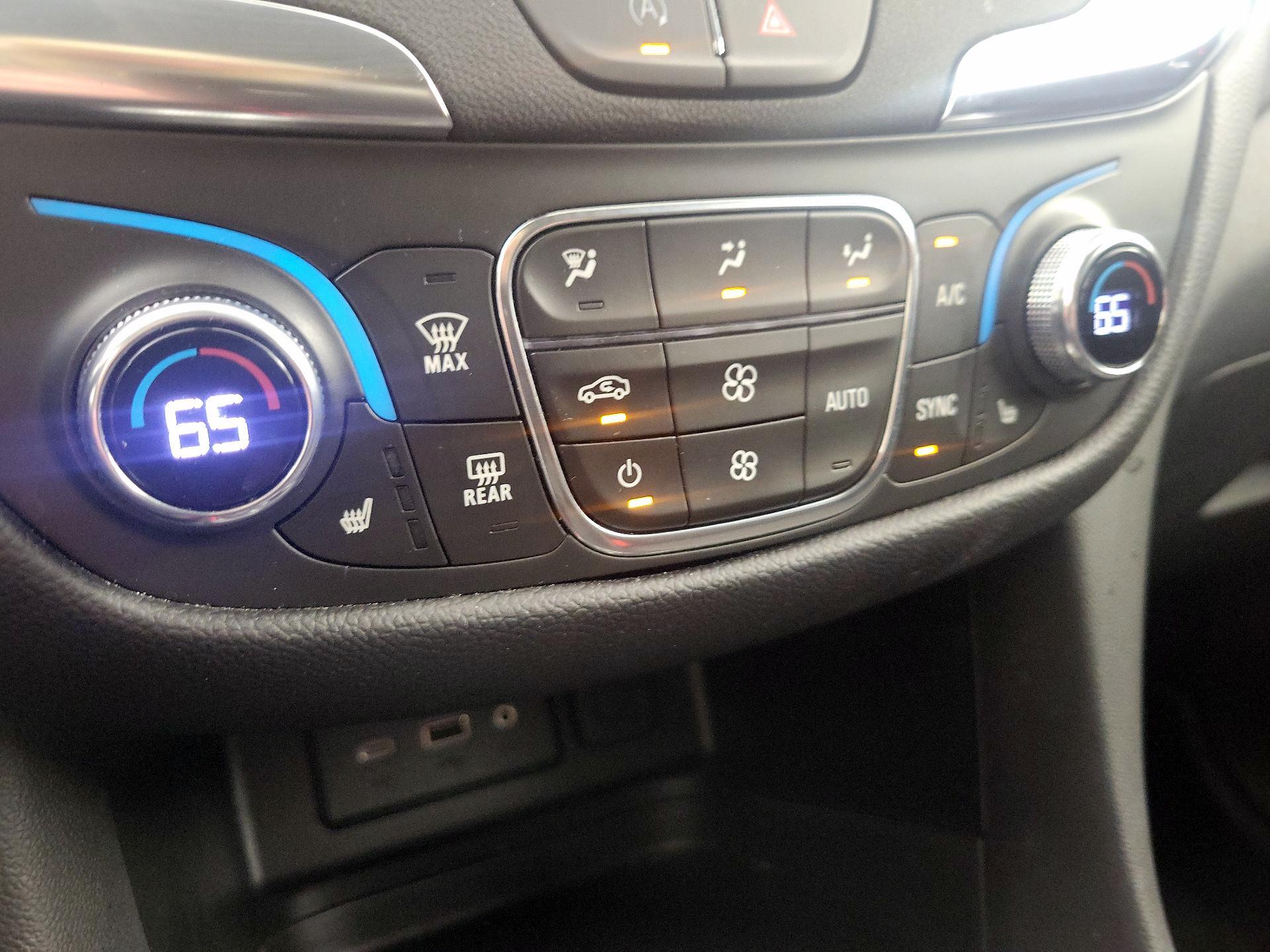 Thumbnail: 2024 Chevrolet Equinox - 16