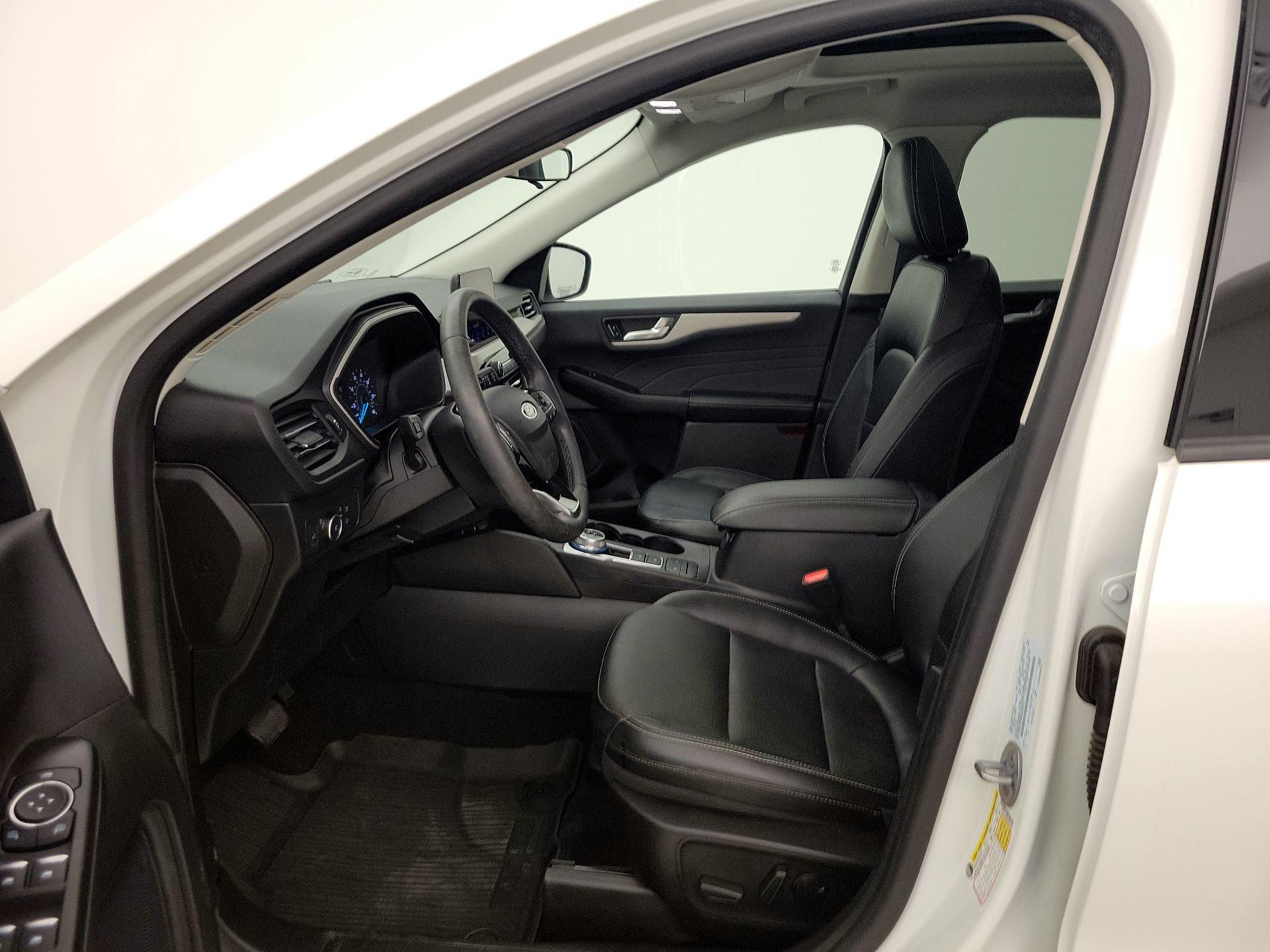 Thumbnail: 2022 Ford Escape - 11