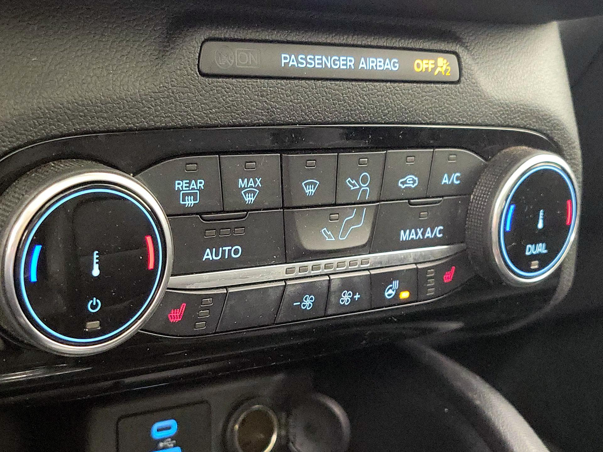 Thumbnail: 2022 Ford Escape - 16