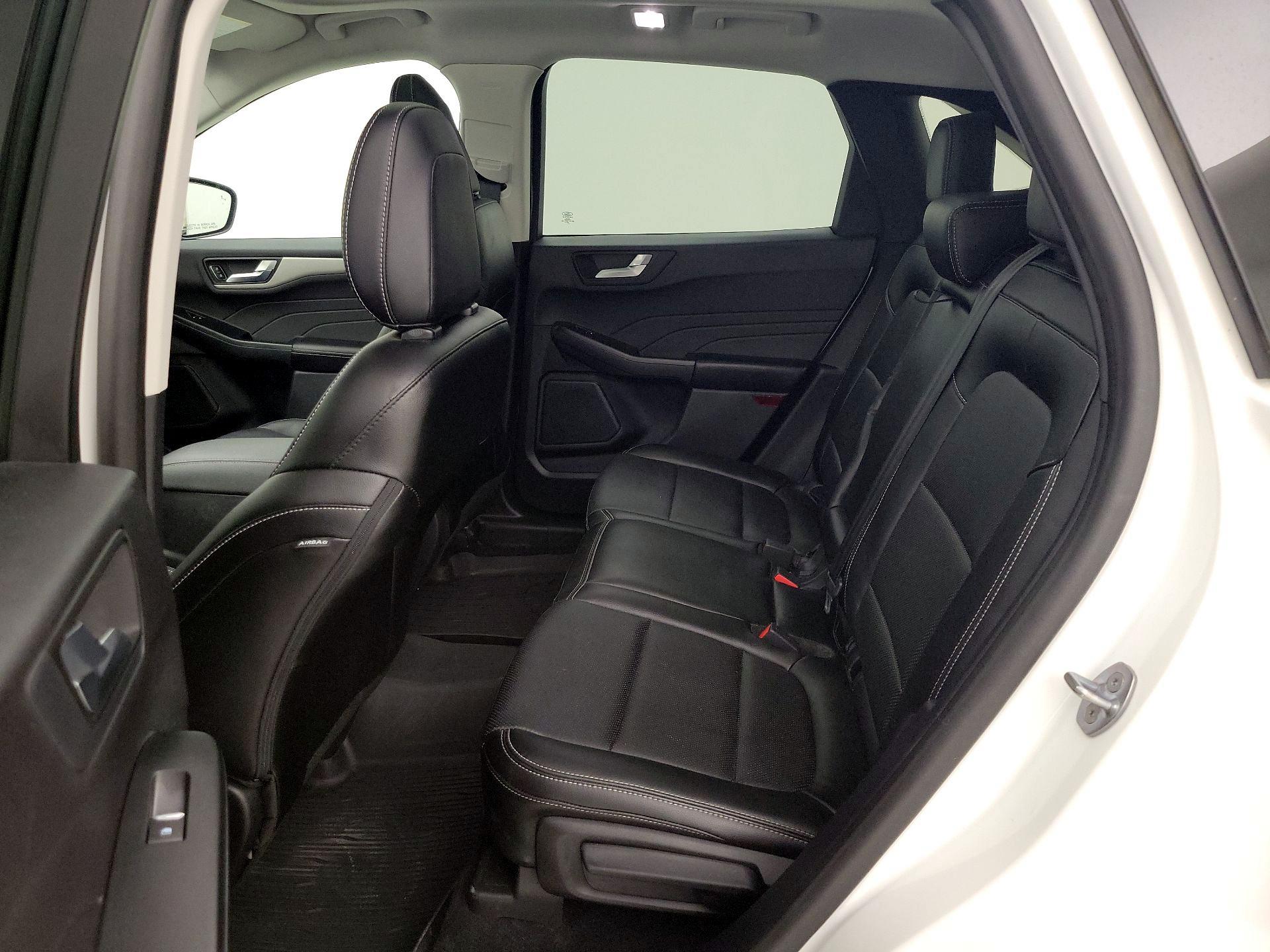 Thumbnail: 2022 Ford Escape - 20