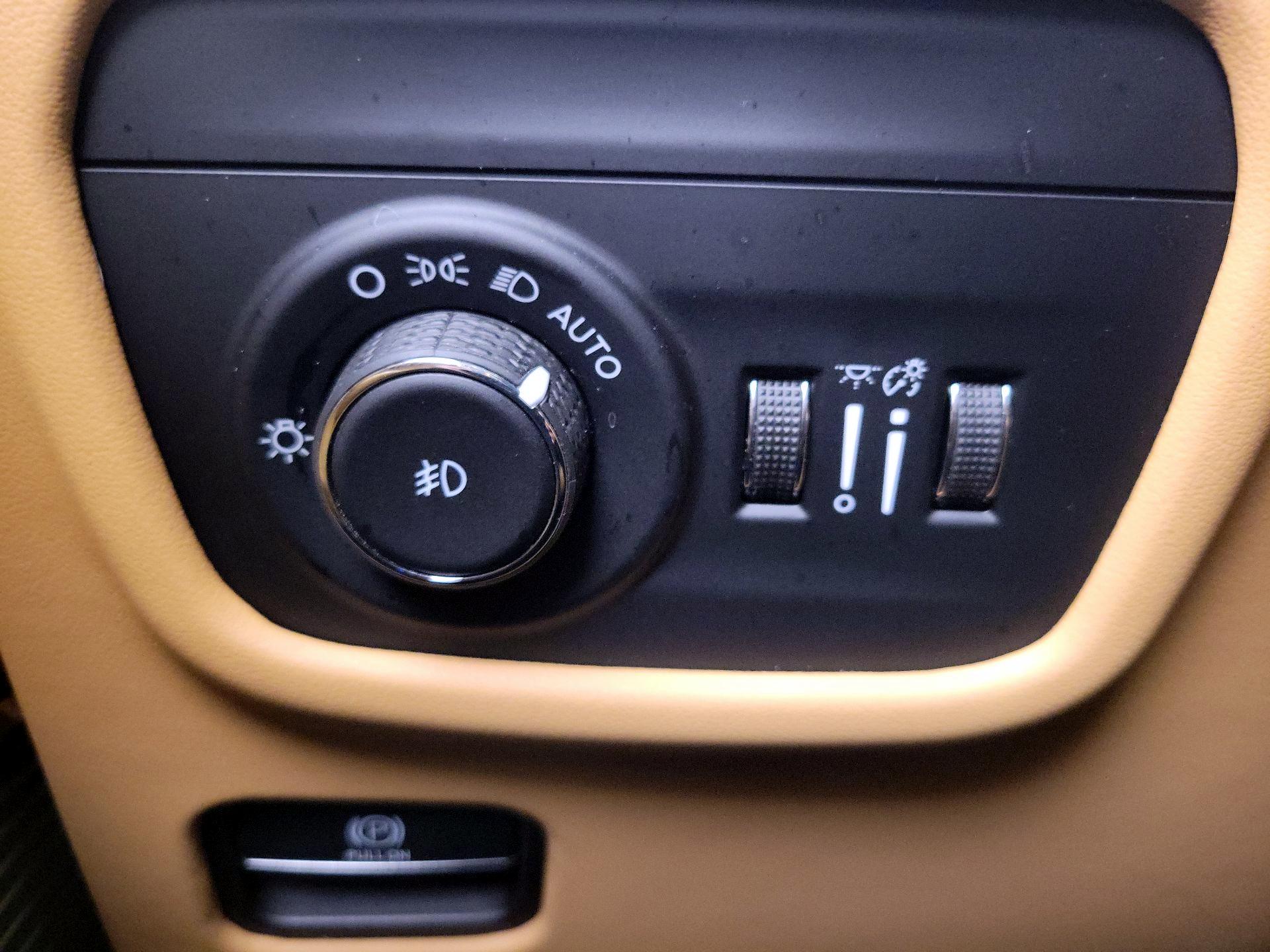 Thumbnail: 2023 Jeep Grand Cherokee - 13