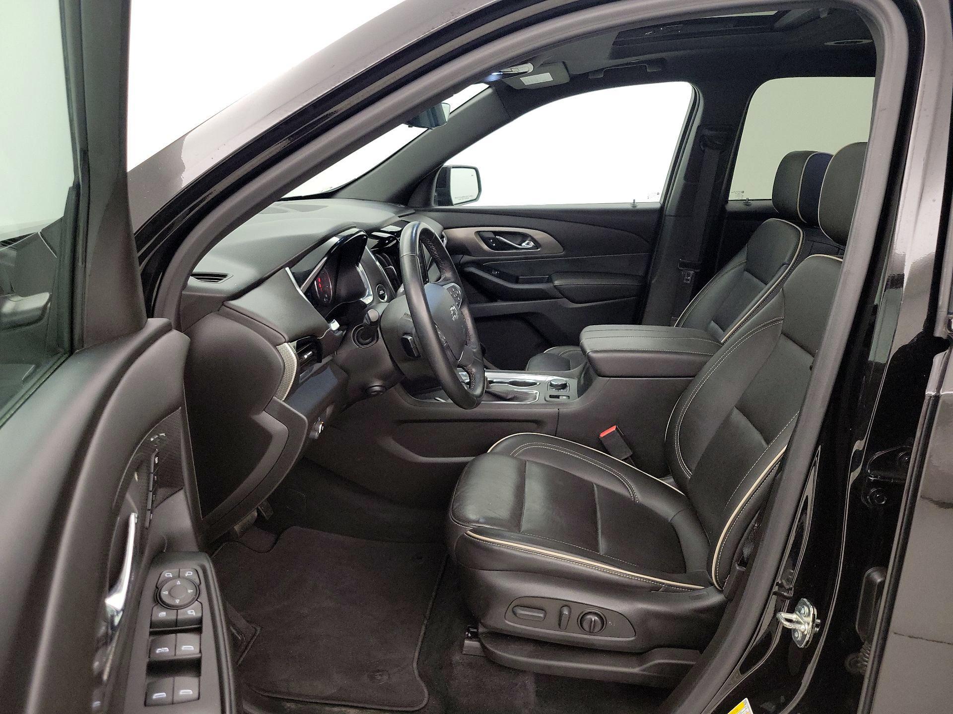 Thumbnail: 2023 Chevrolet Traverse - 11