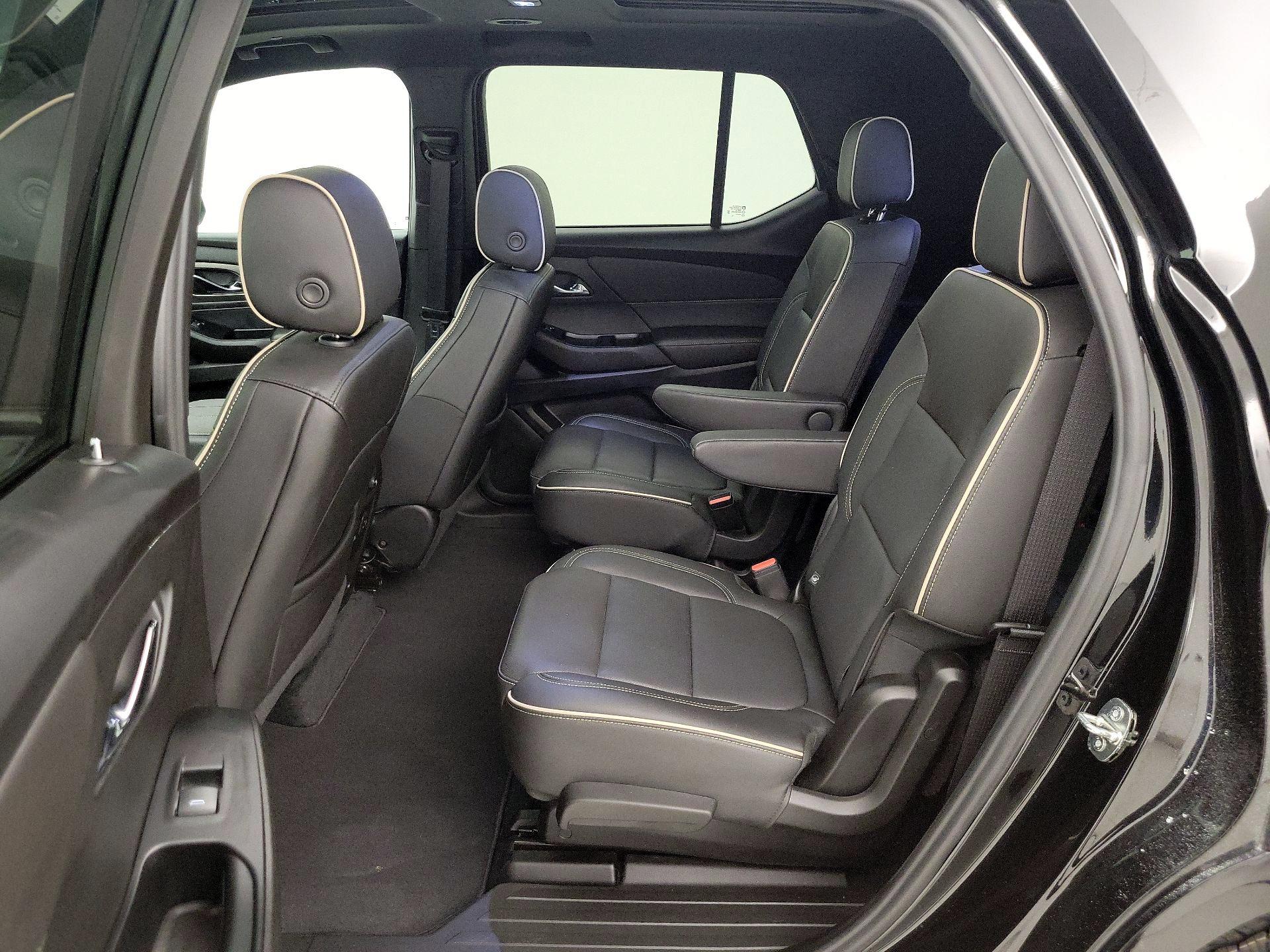 Thumbnail: 2023 Chevrolet Traverse - 20