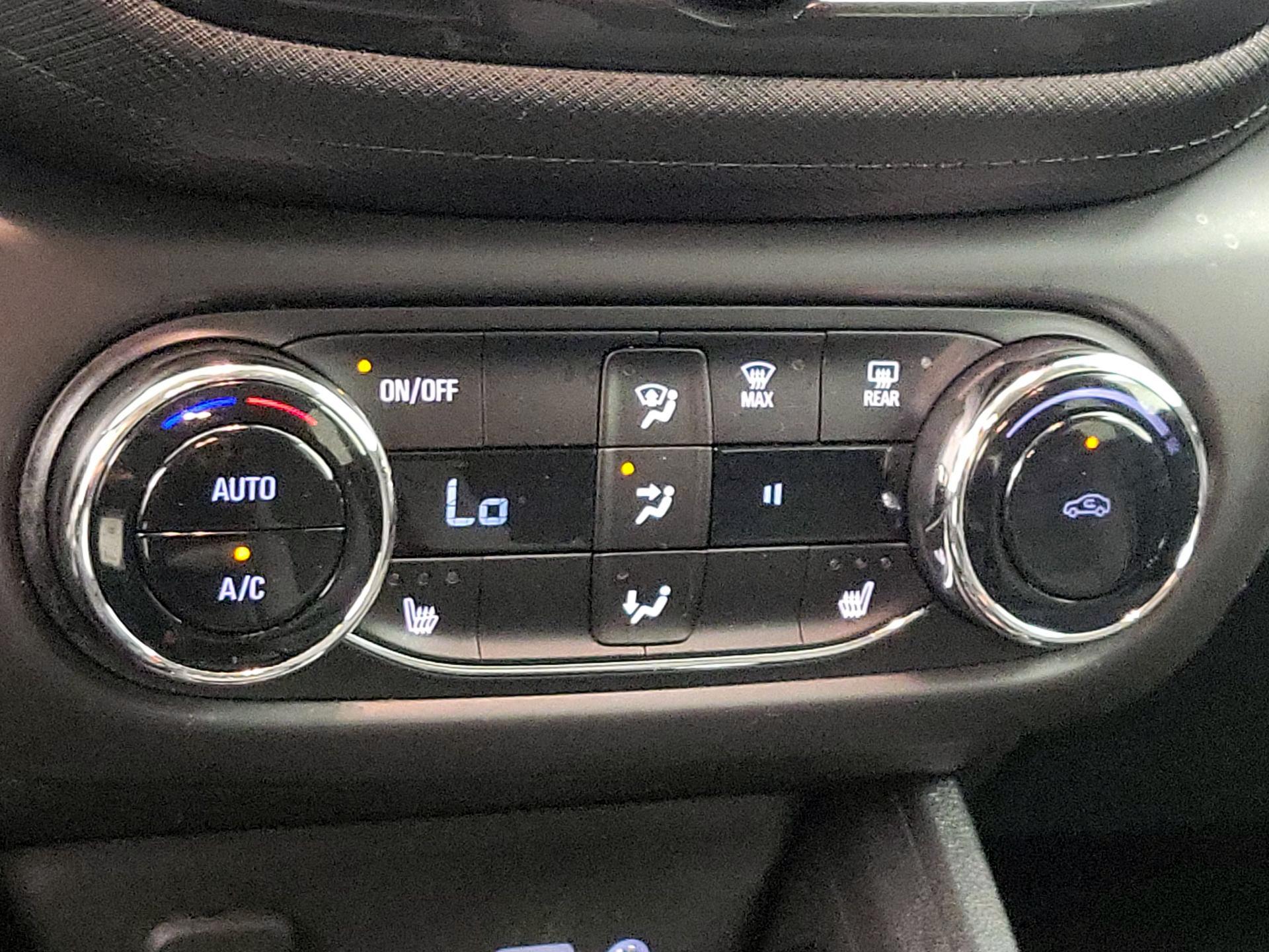 Thumbnail: 2023 Chevrolet TrailBlazer - 16