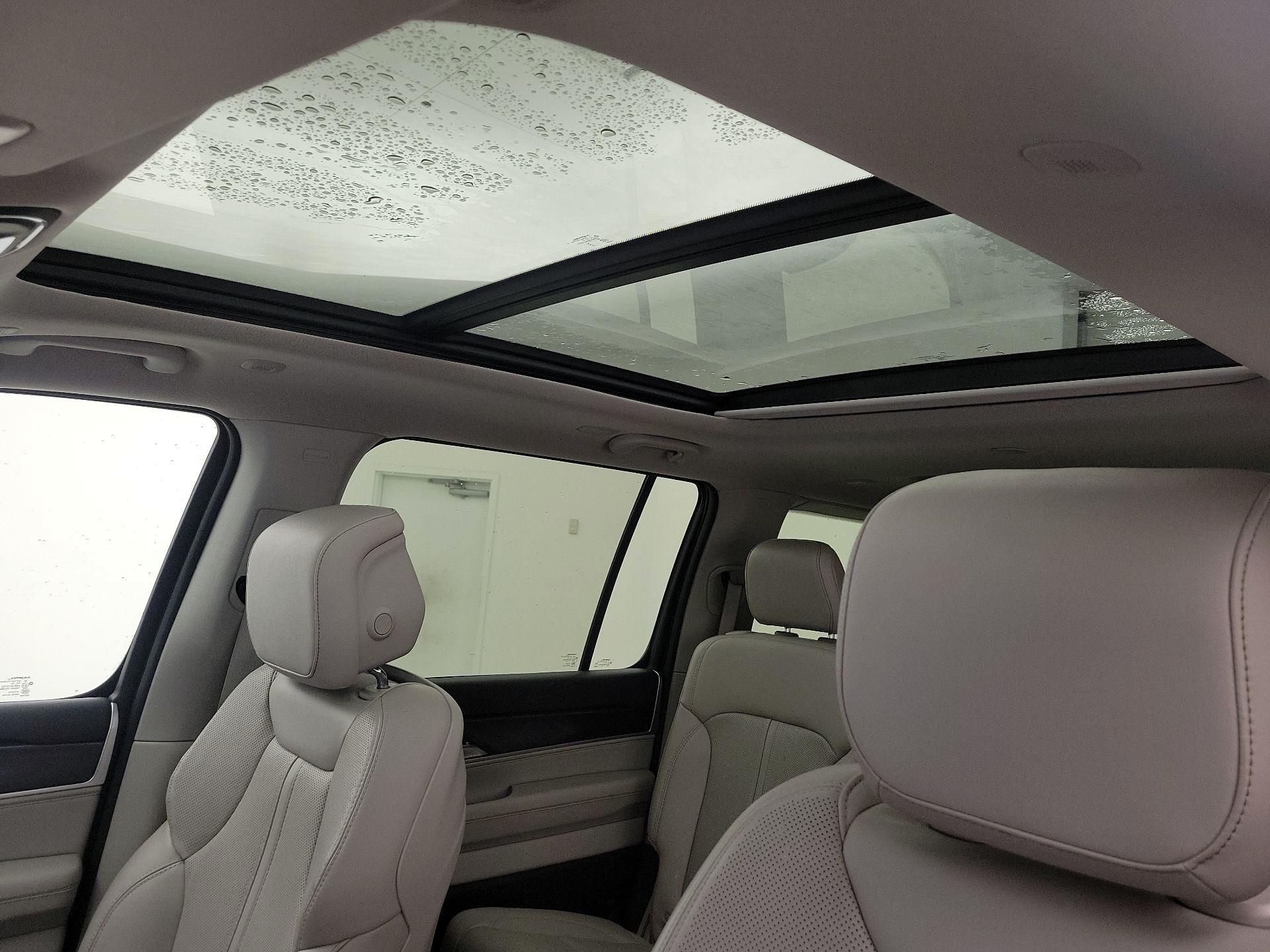 Thumbnail: 2024 Jeep Wagoneer - 20