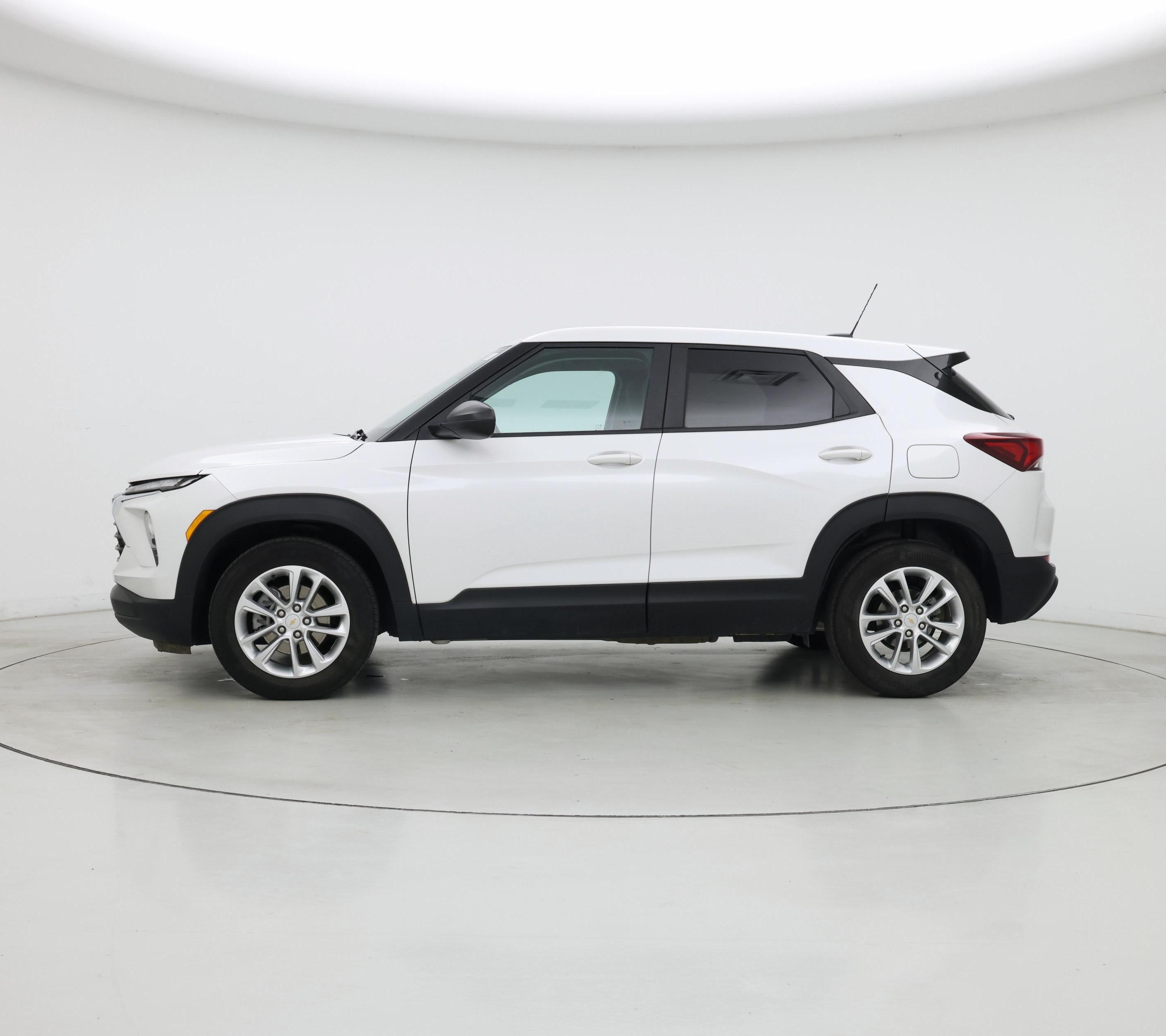 Thumbnail: 2024 Chevrolet TrailBlazer - 3