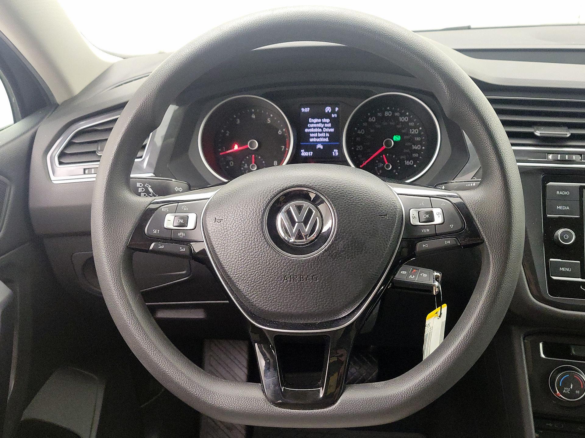 Thumbnail: 2021 Volkswagen Tiguan - 10