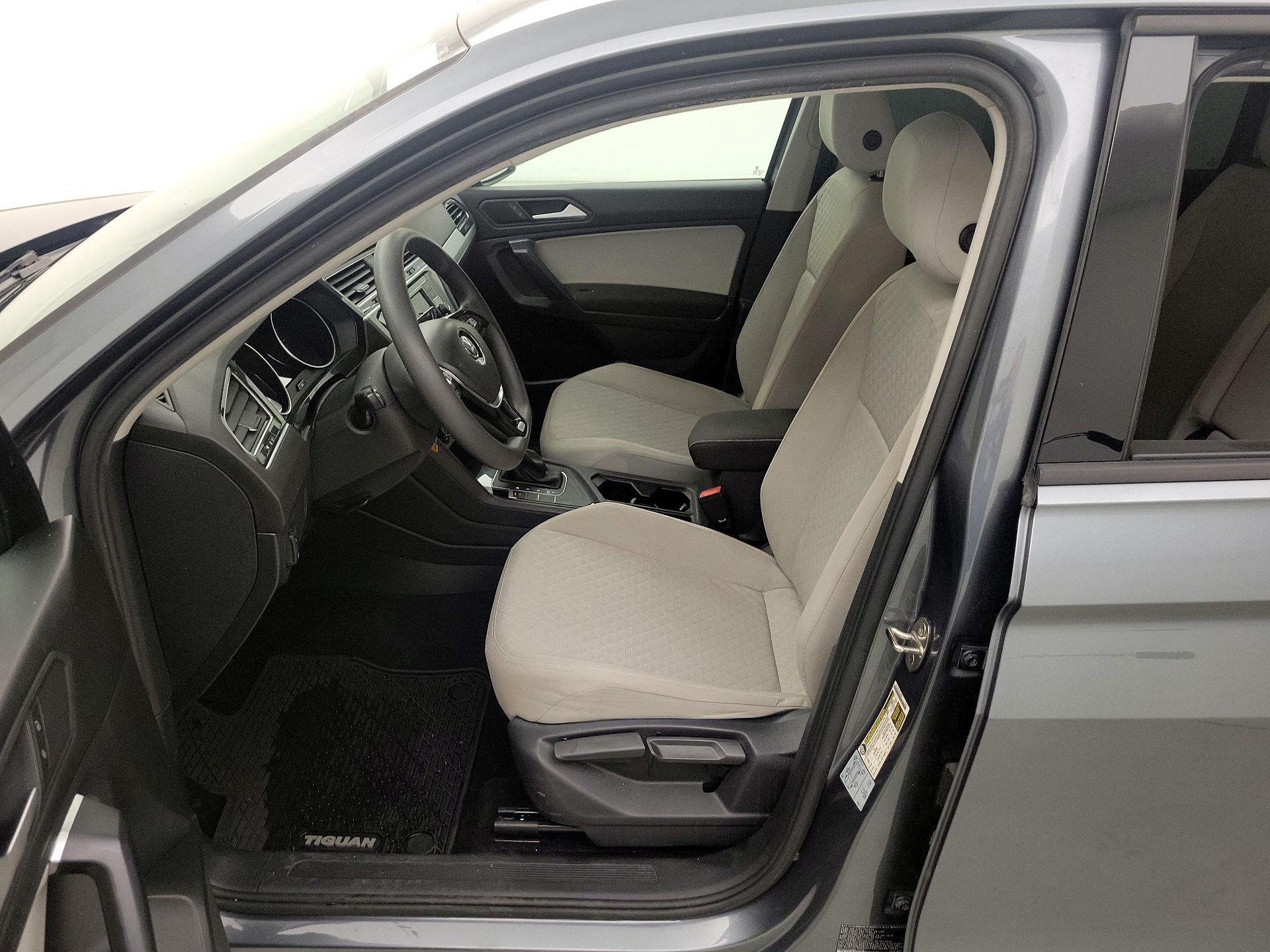 Thumbnail: 2021 Volkswagen Tiguan - 11