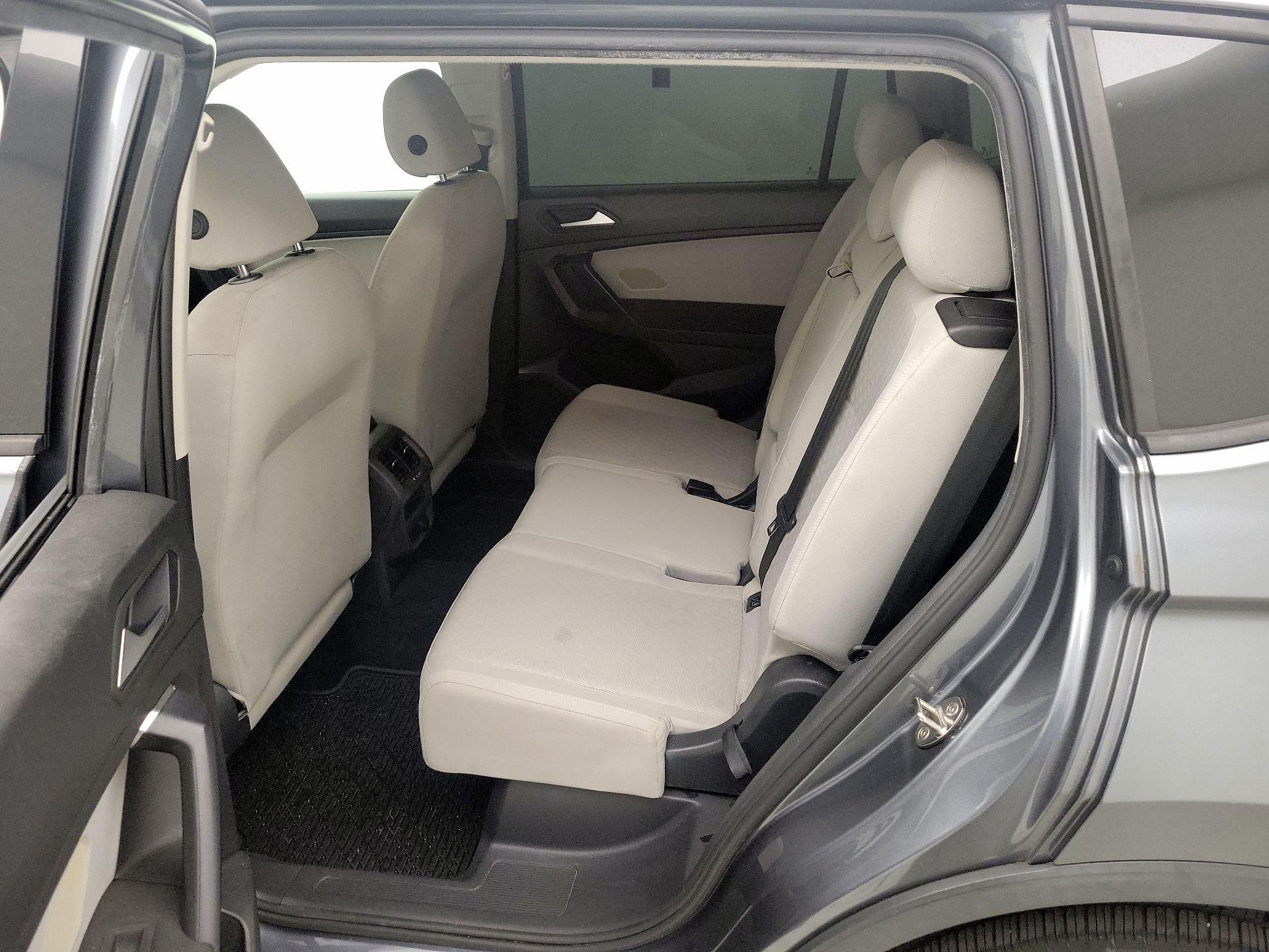 Thumbnail: 2021 Volkswagen Tiguan - 19