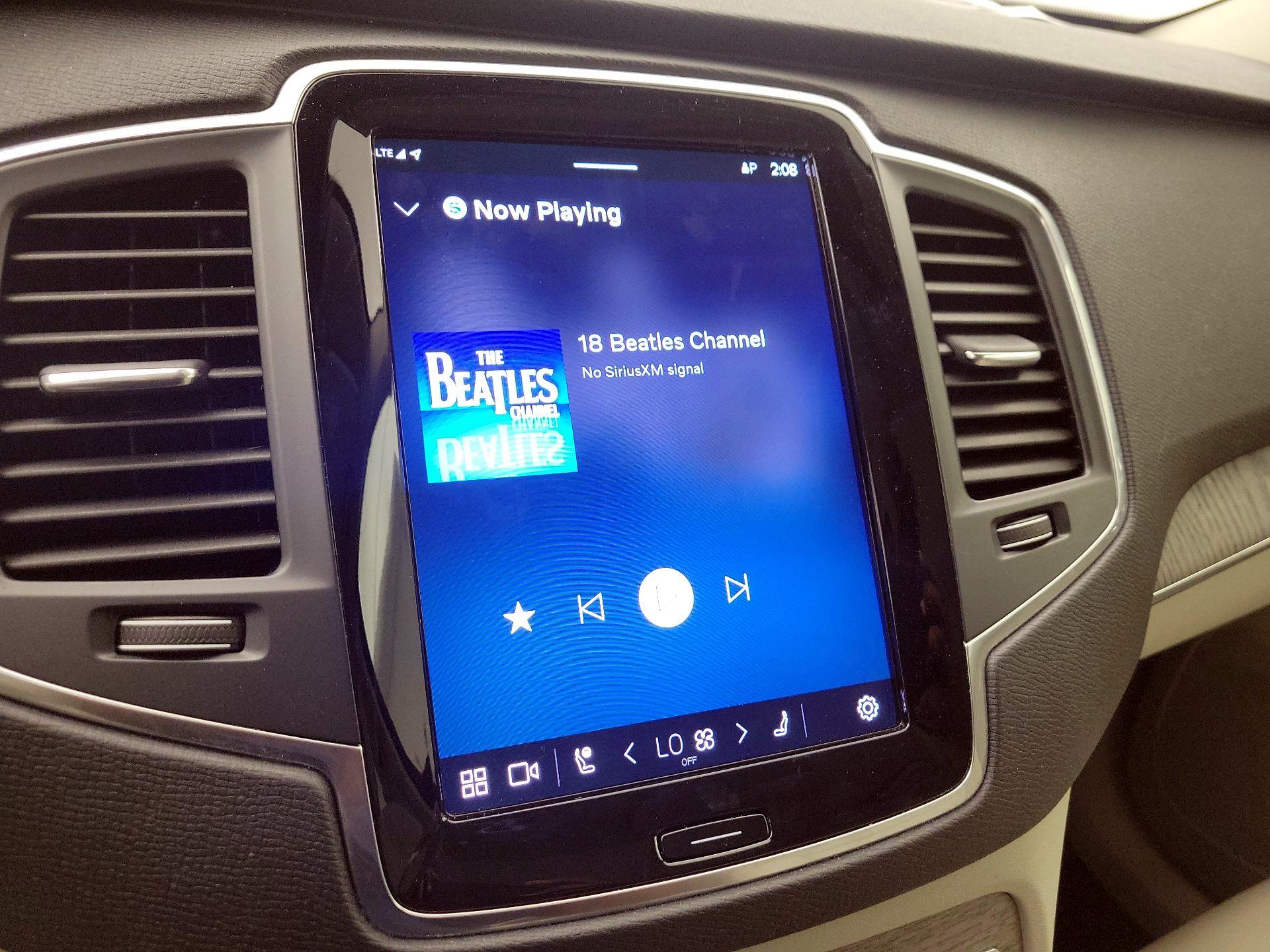 Thumbnail: 2023 Volvo XC90 - 15