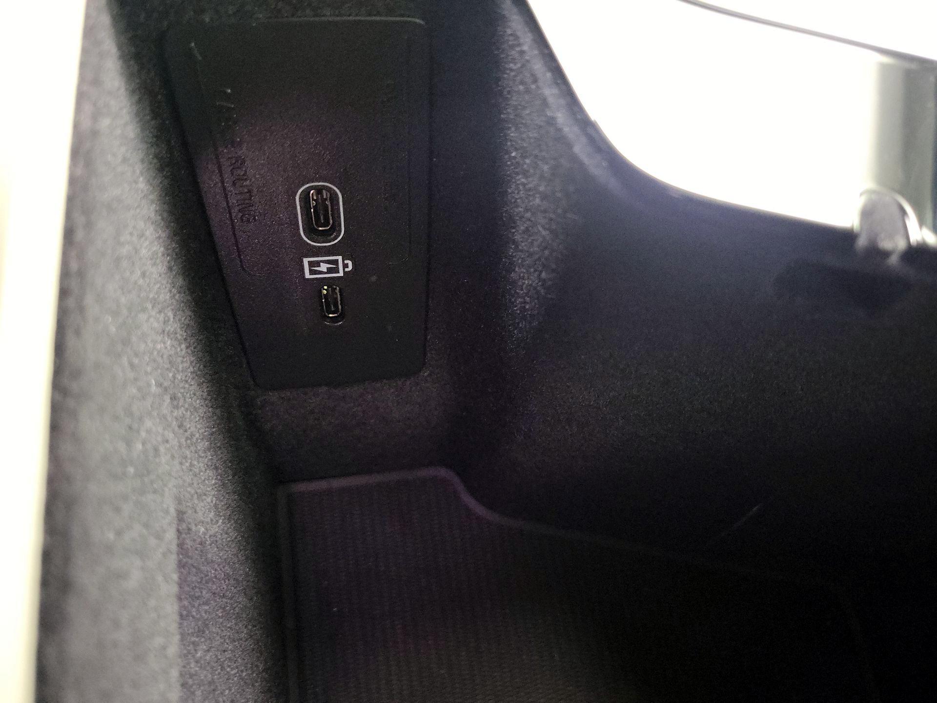 Thumbnail: 2023 Volvo XC90 - 18