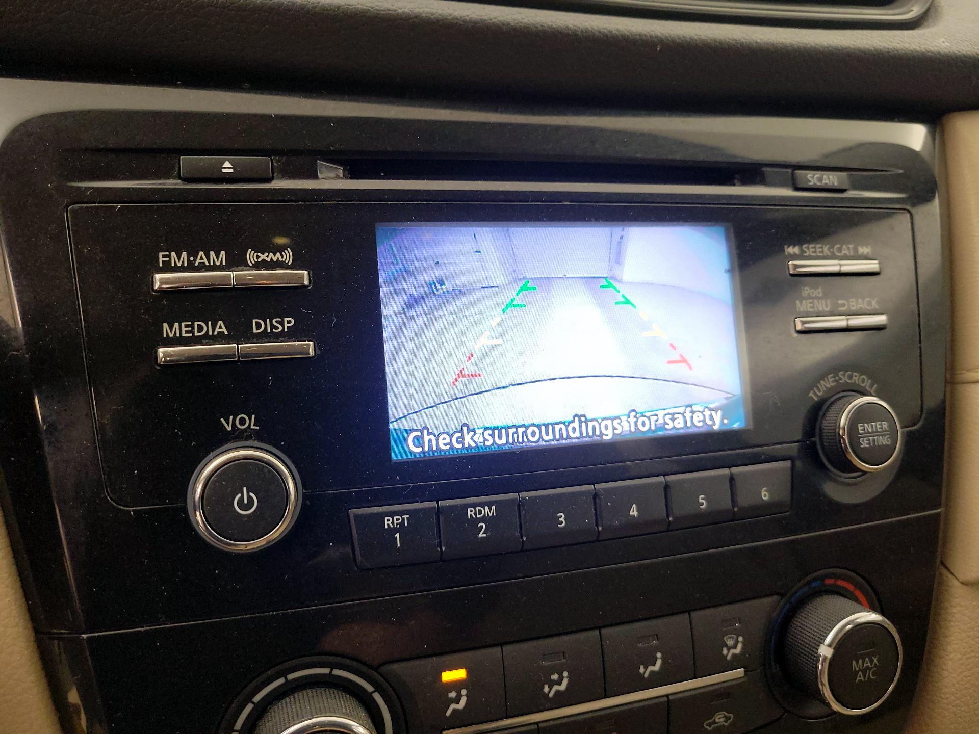 Thumbnail: 2017 Nissan Rogue - 14