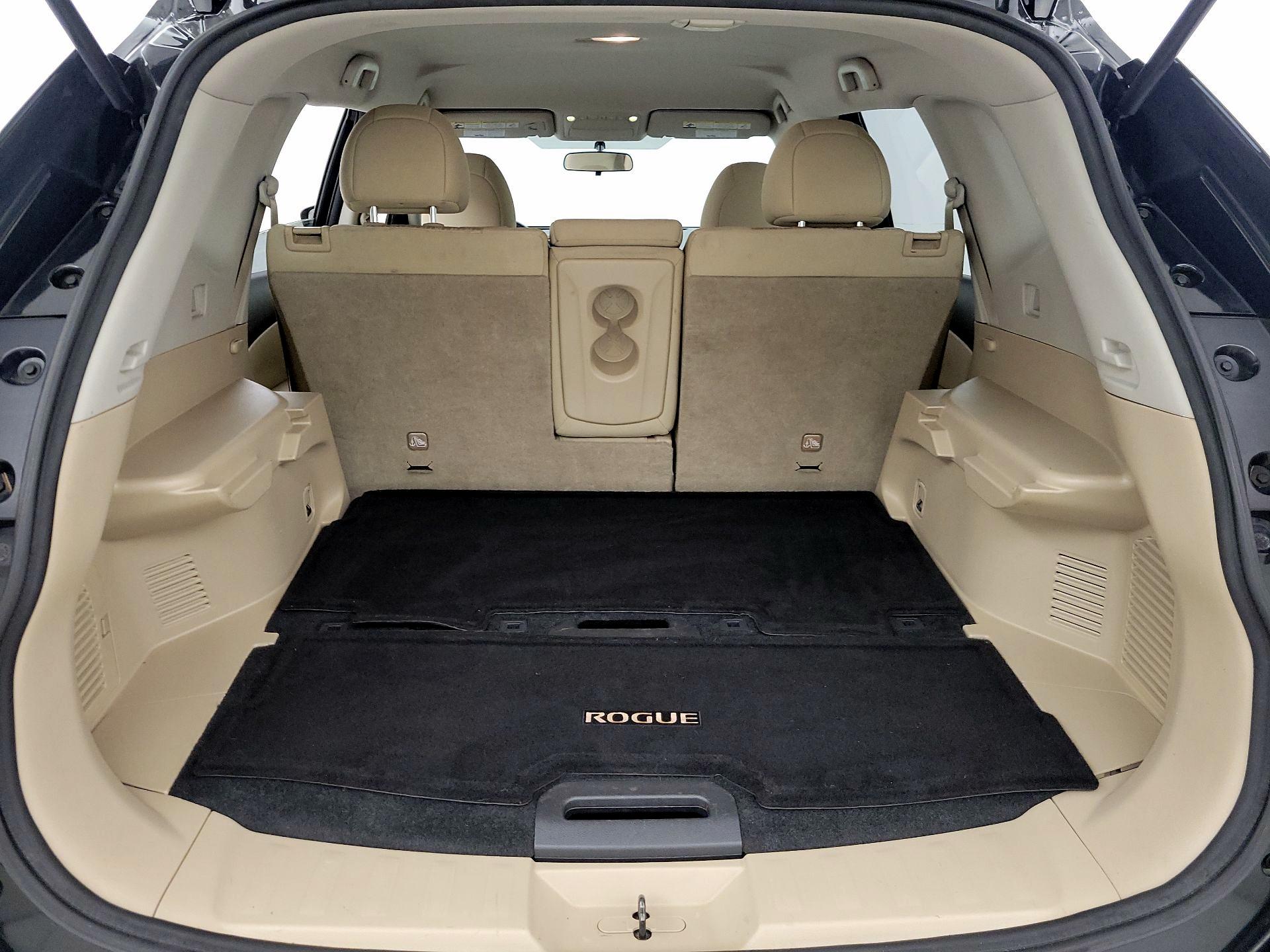 Thumbnail: 2017 Nissan Rogue - 20