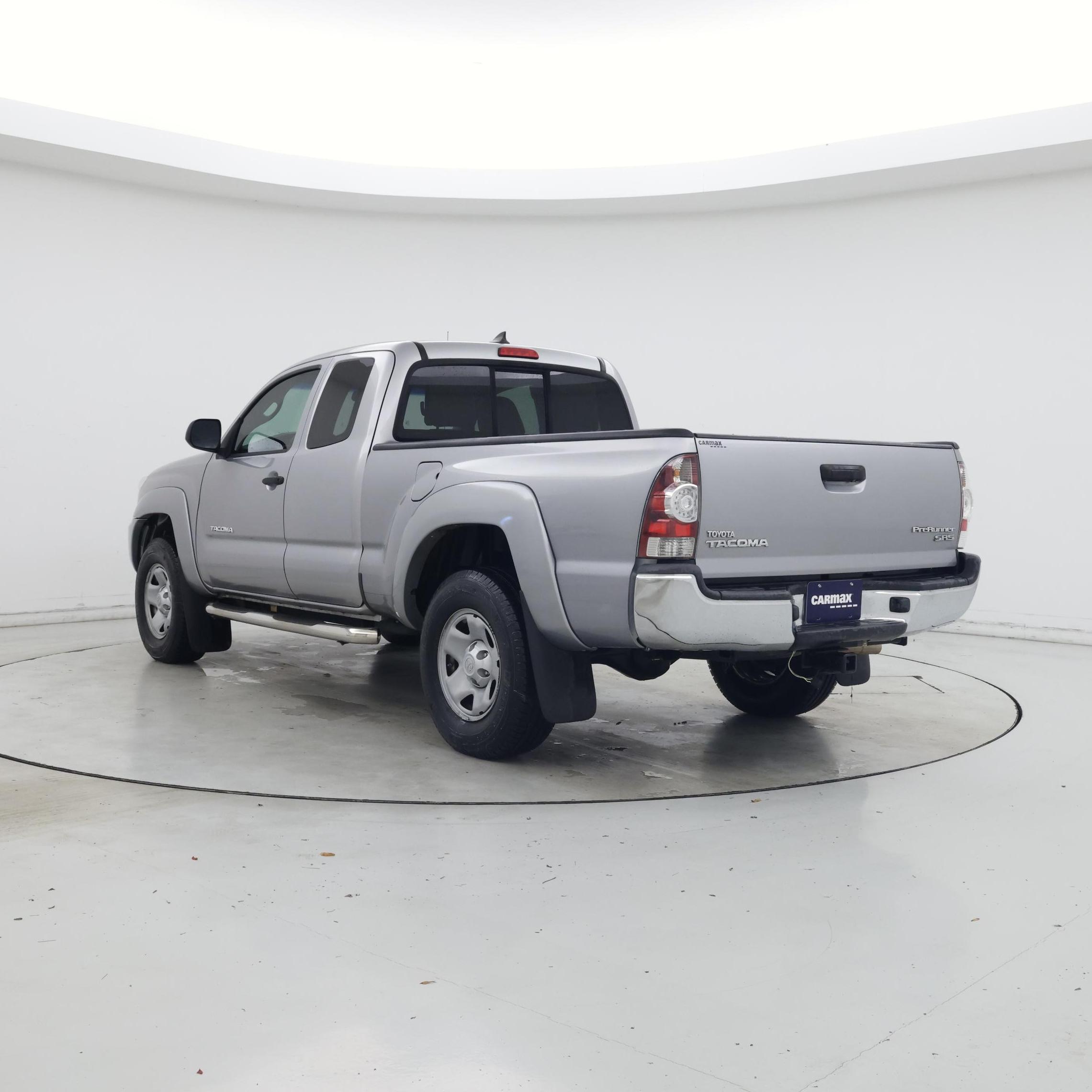 Thumbnail: 2015 Toyota Tacoma - 2