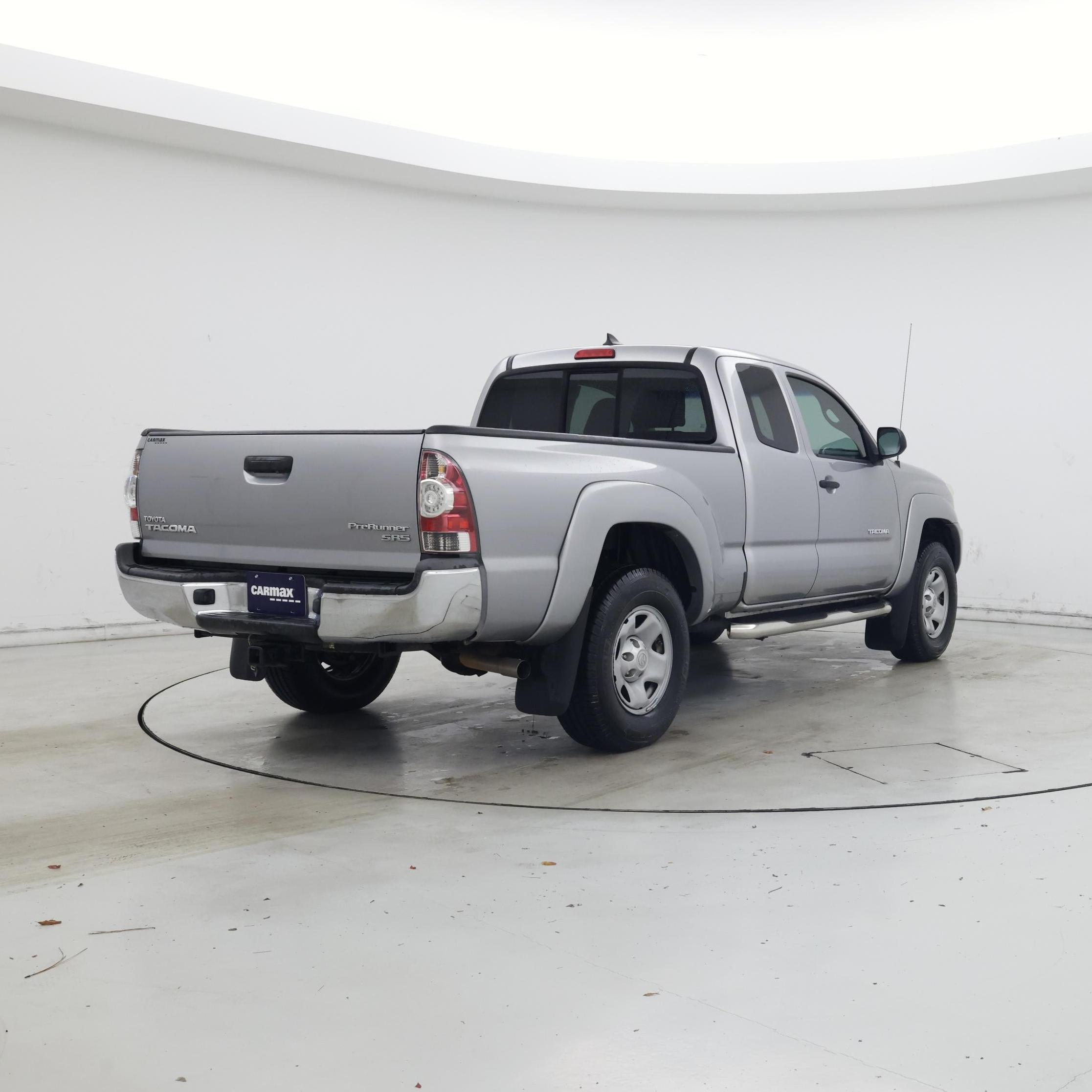 Thumbnail: 2015 Toyota Tacoma - 8