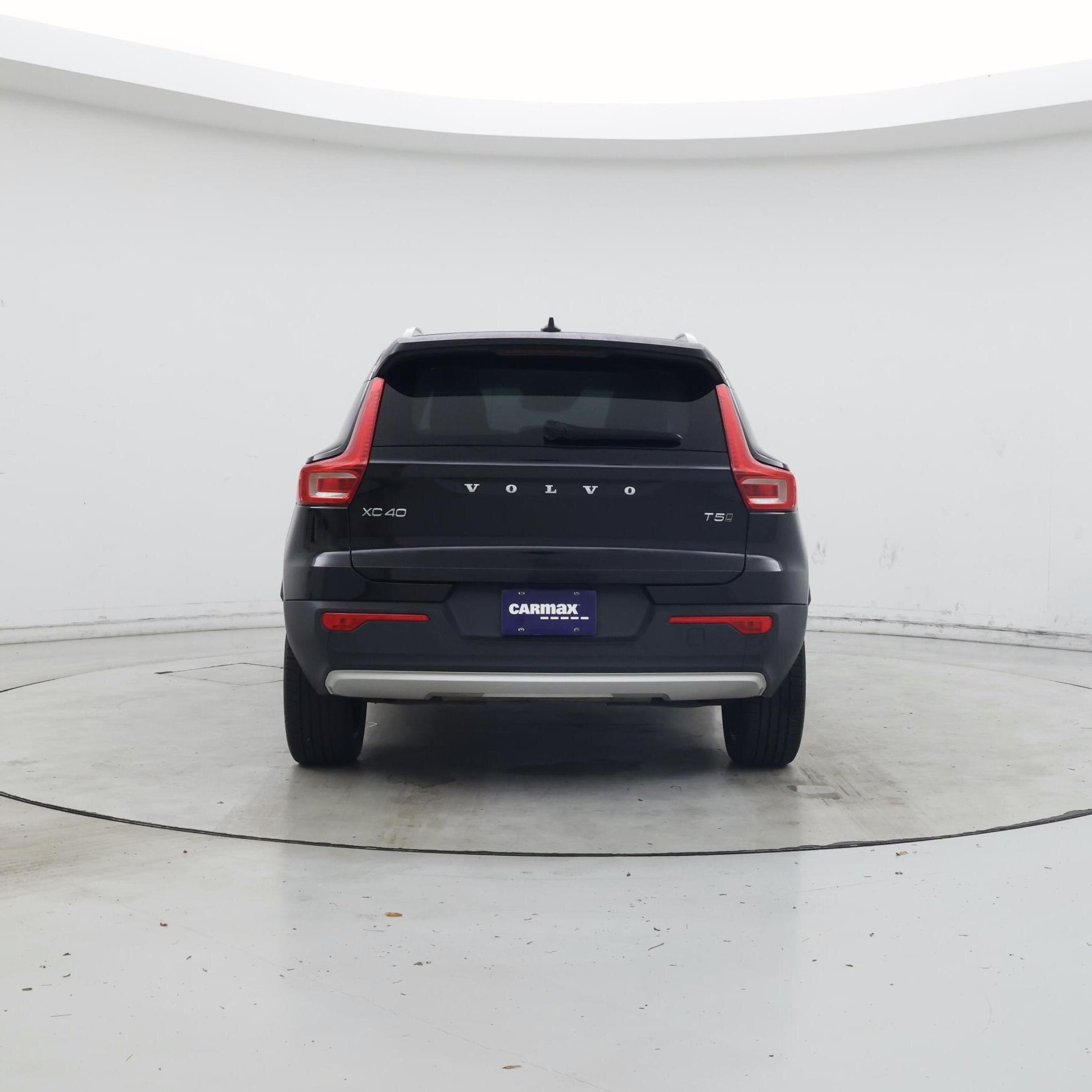 Thumbnail: 2022 Volvo XC40 - 6