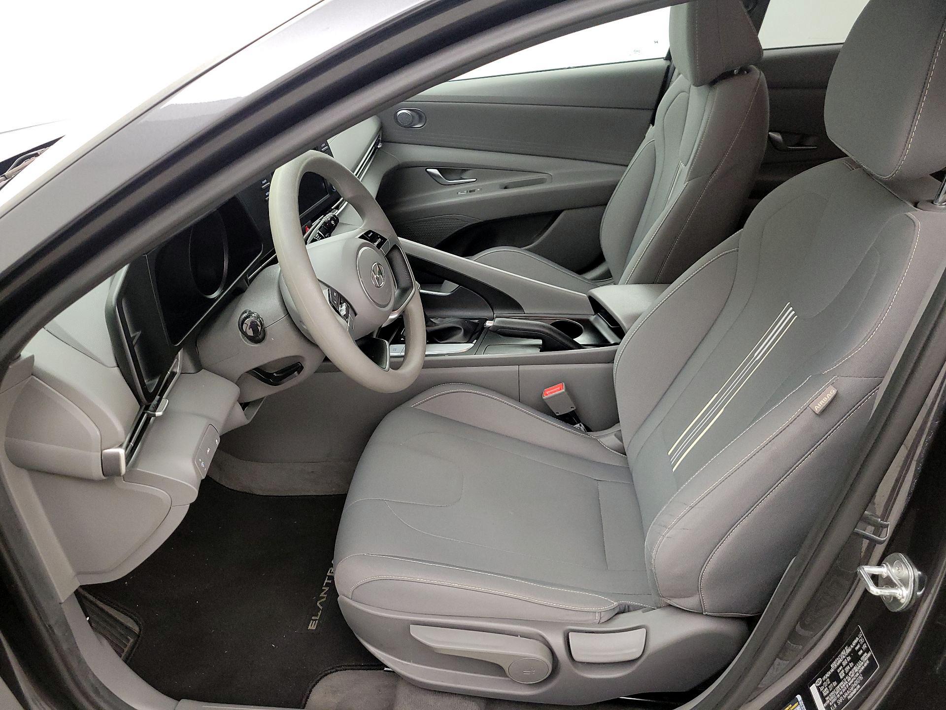 Thumbnail: 2023 Hyundai Elantra - 11