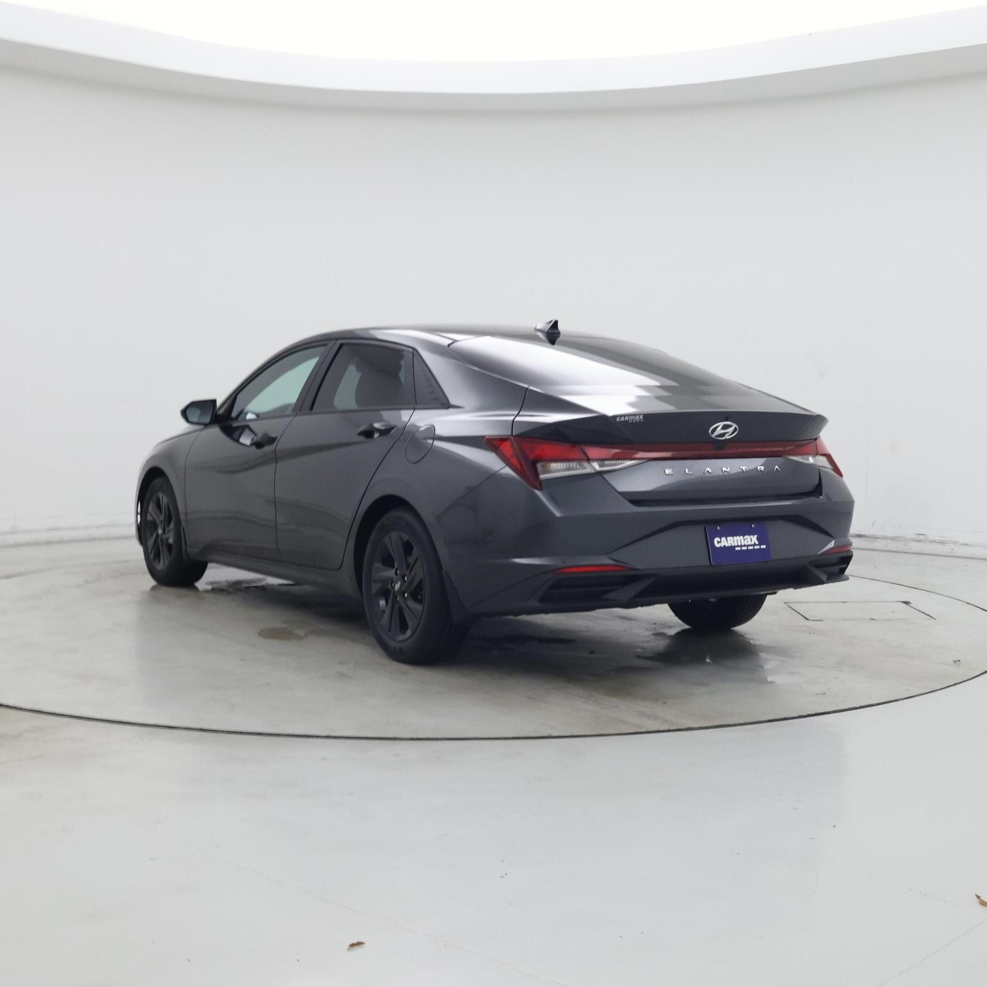 Thumbnail: 2023 Hyundai Elantra - 2