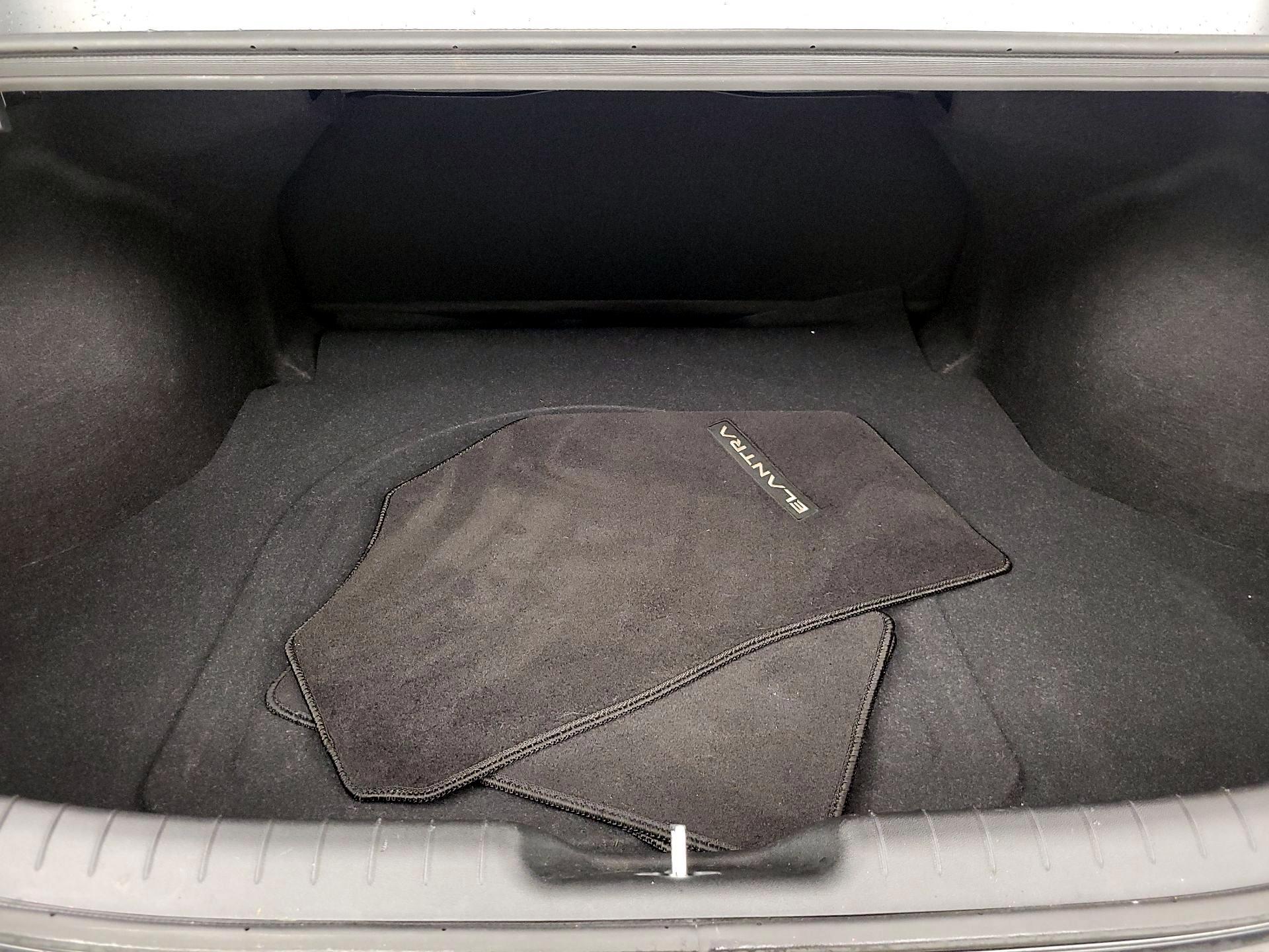 Thumbnail: 2023 Hyundai Elantra - 20