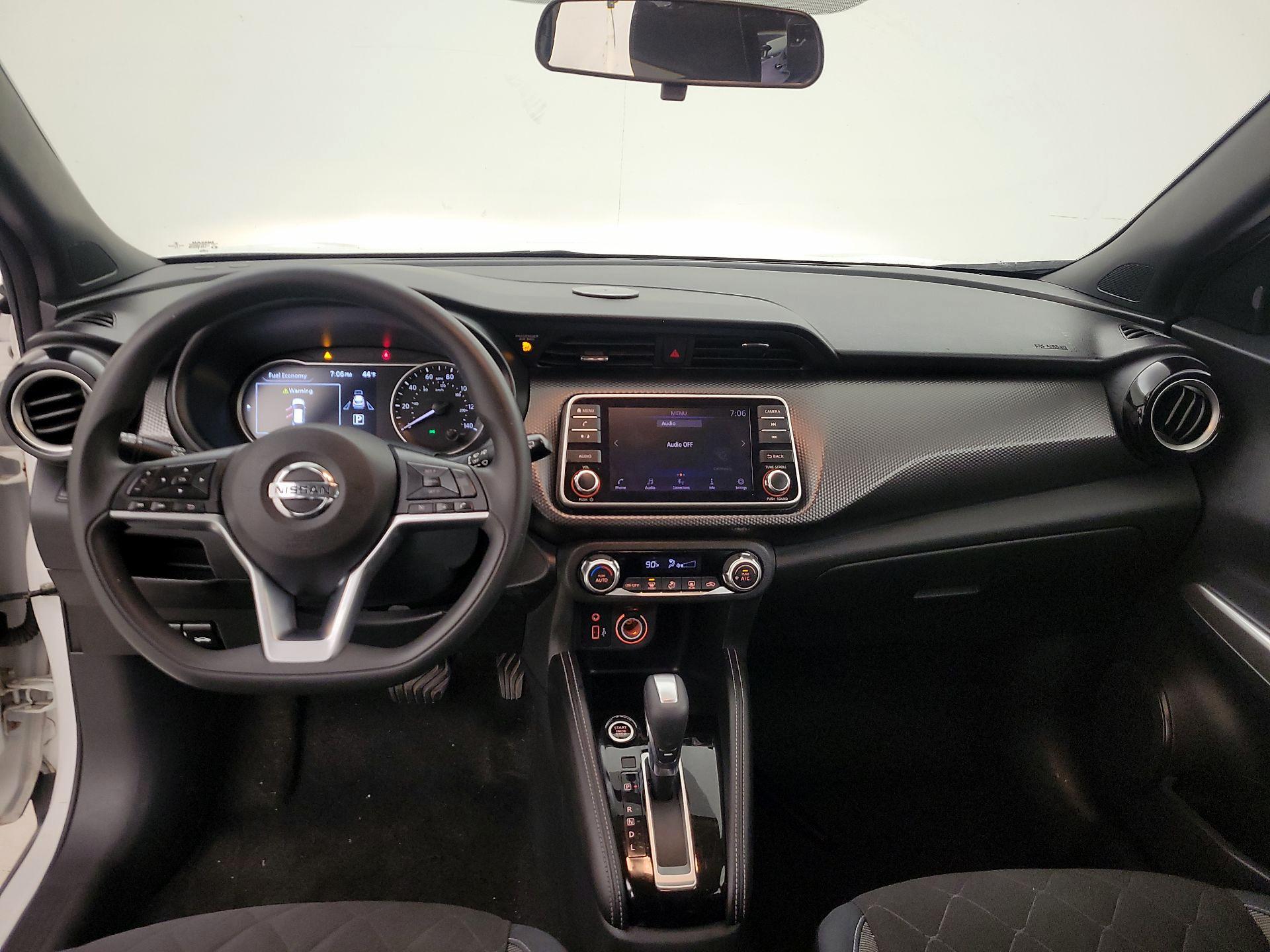 Thumbnail: 2018 Nissan Kicks - 9