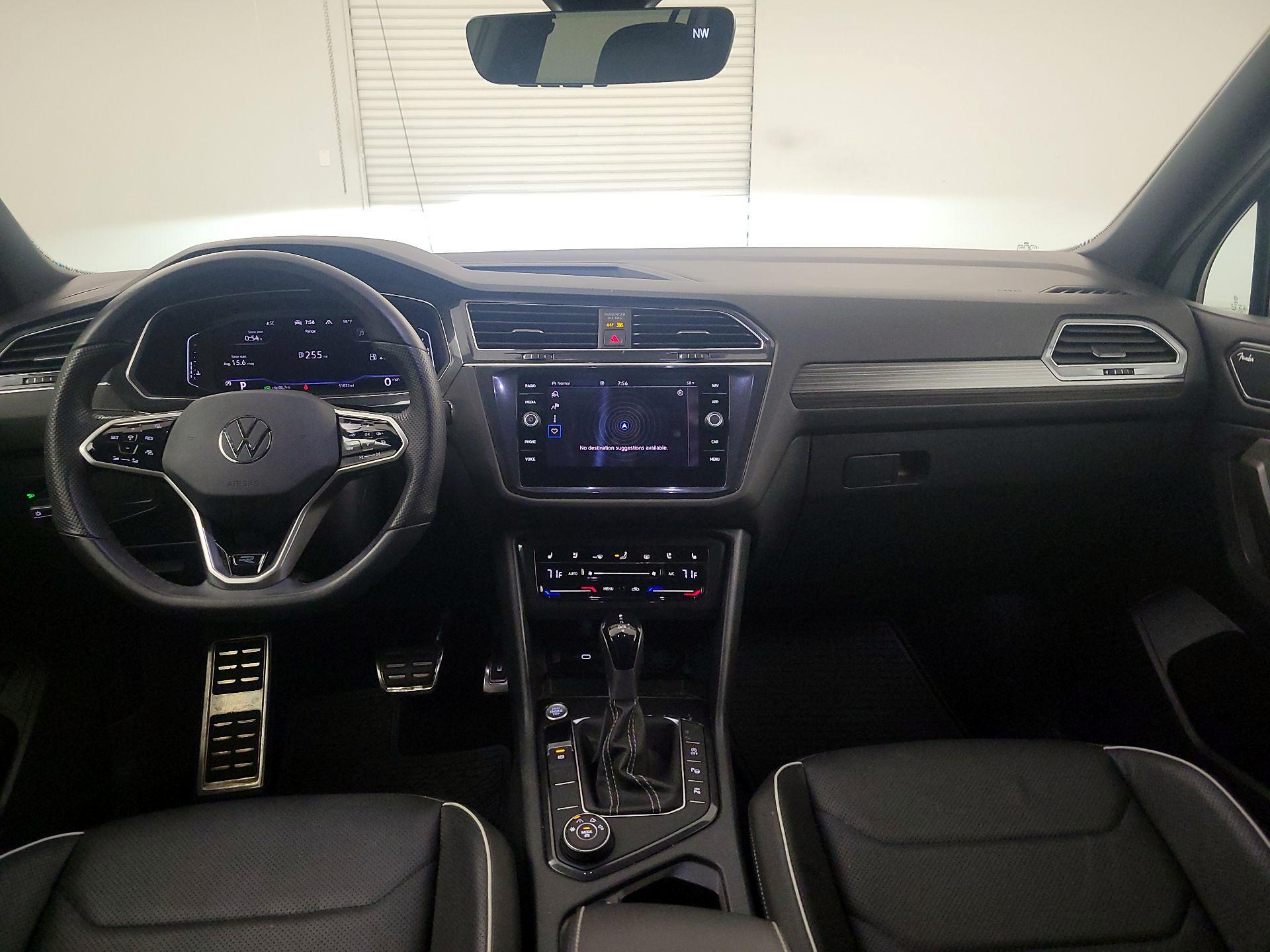 Thumbnail: 2022 Volkswagen Tiguan - 9