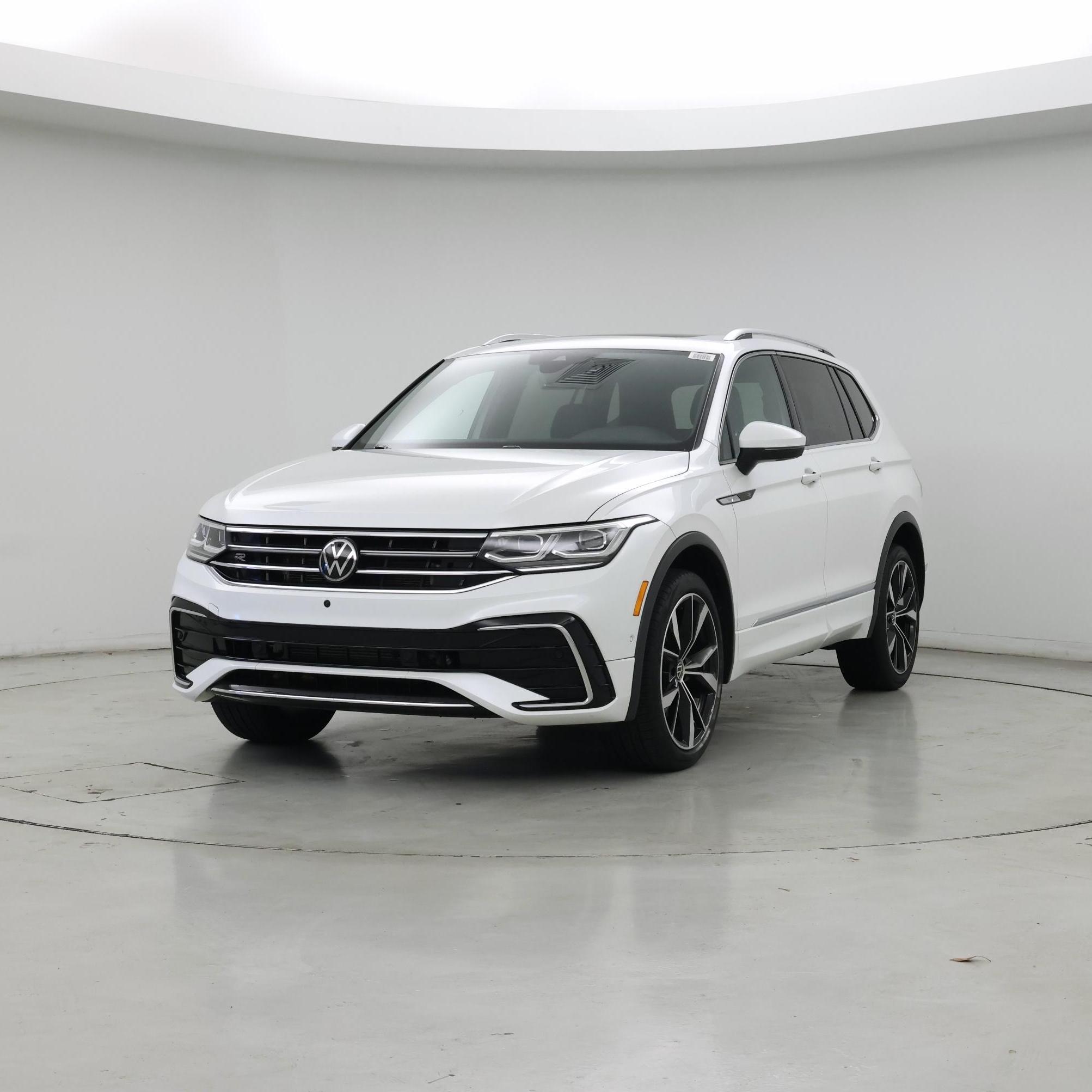 Thumbnail: 2022 Volkswagen Tiguan - 4