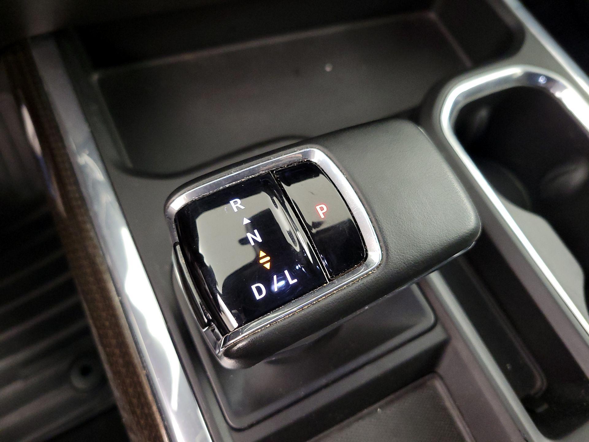 Thumbnail: 2023 Chevrolet Silverado 1500 - 17