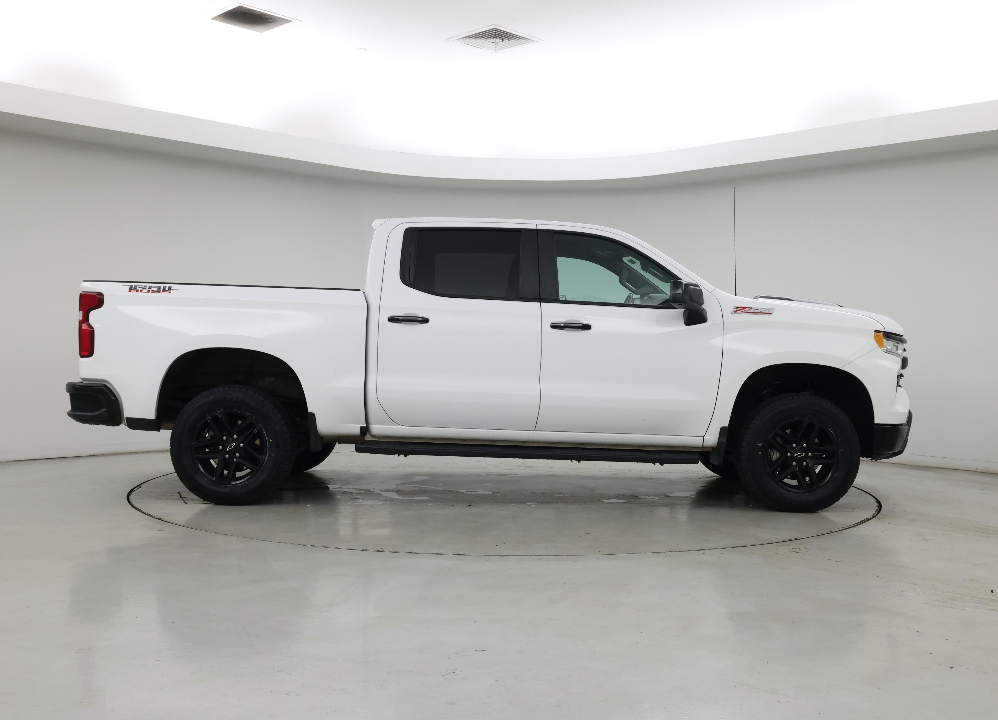 Thumbnail: 2023 Chevrolet Silverado 1500 - 7