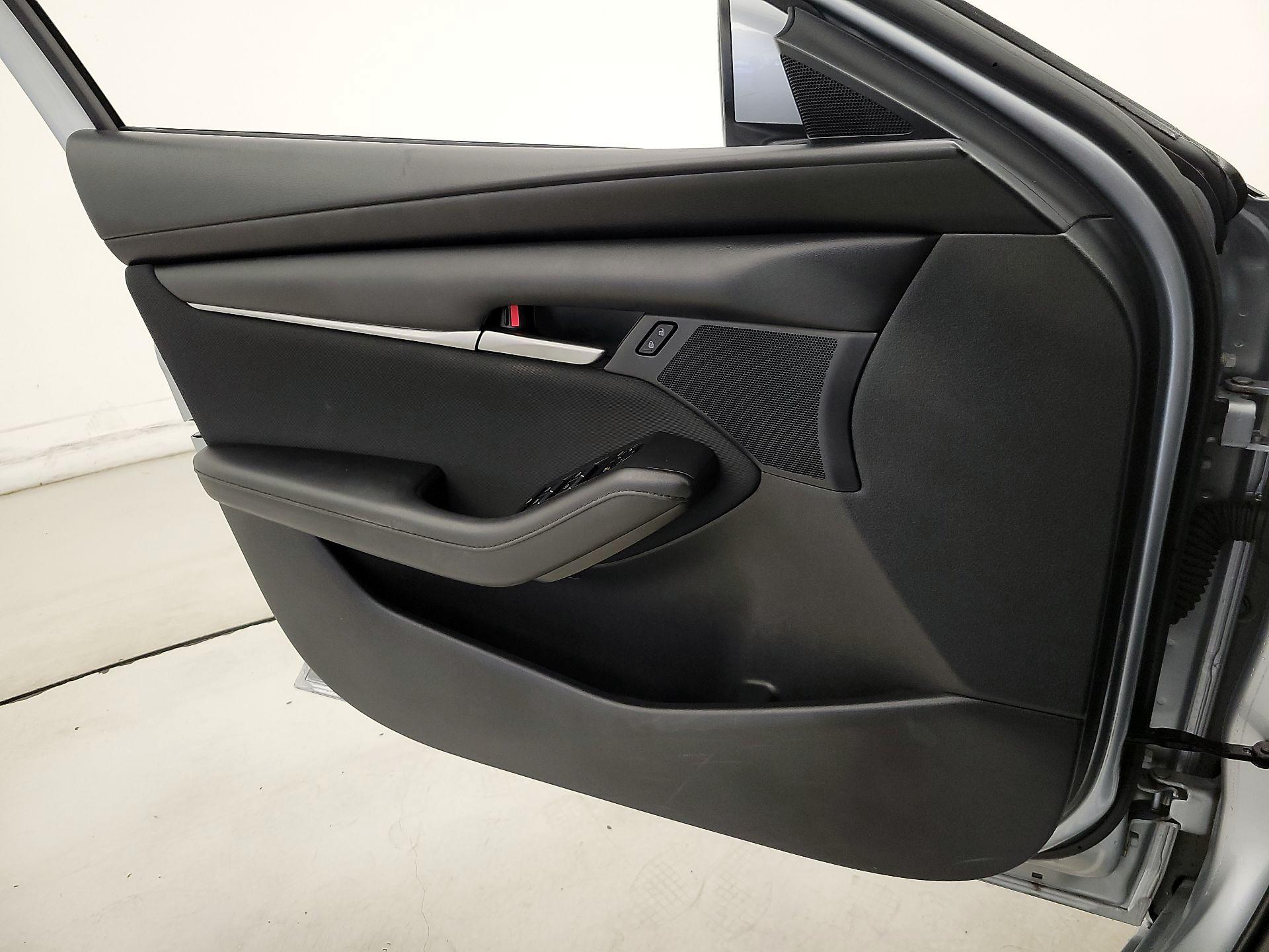 Thumbnail: 2021 Mazda Mazda3 - 12