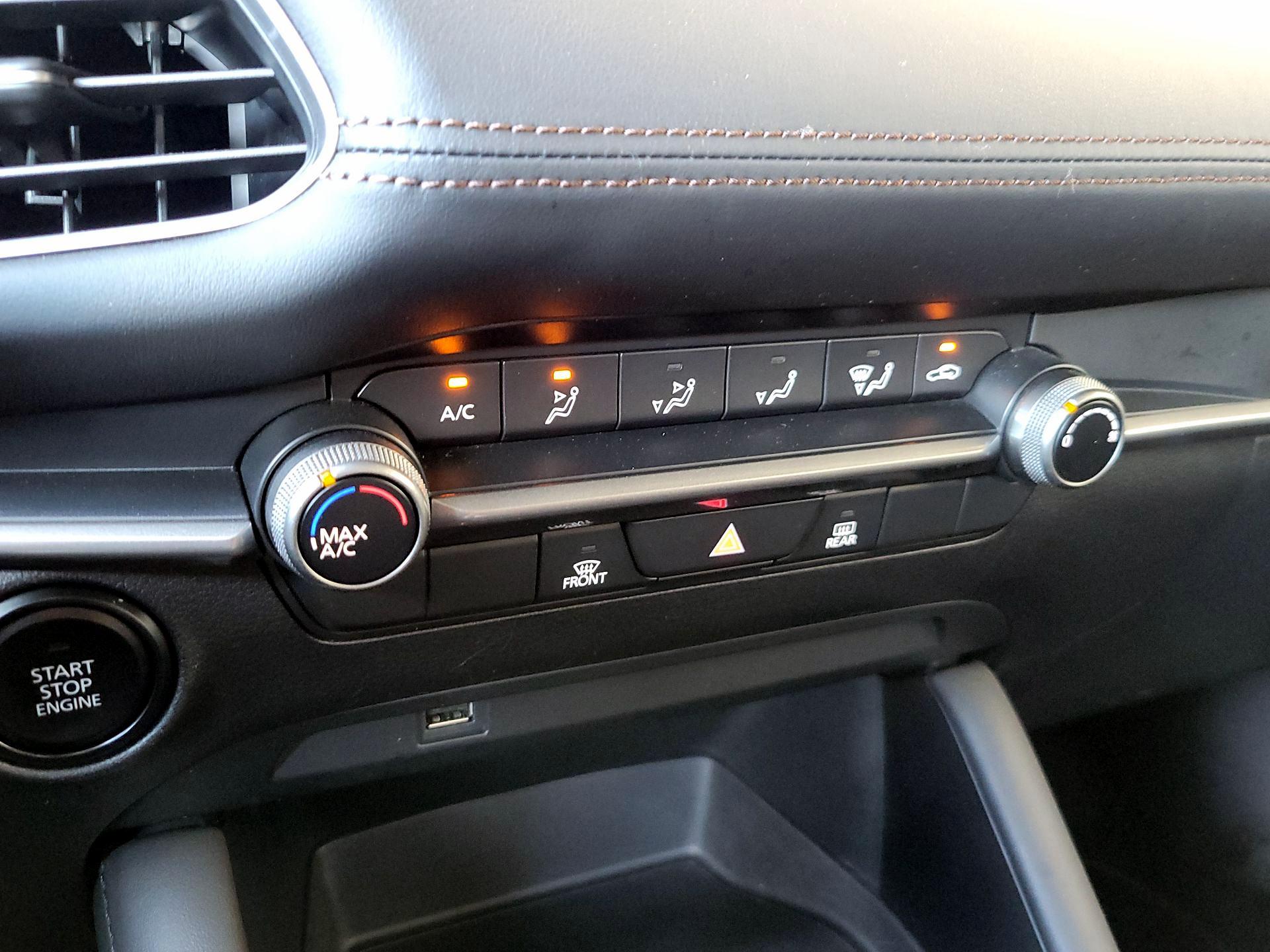 Thumbnail: 2021 Mazda Mazda3 - 16