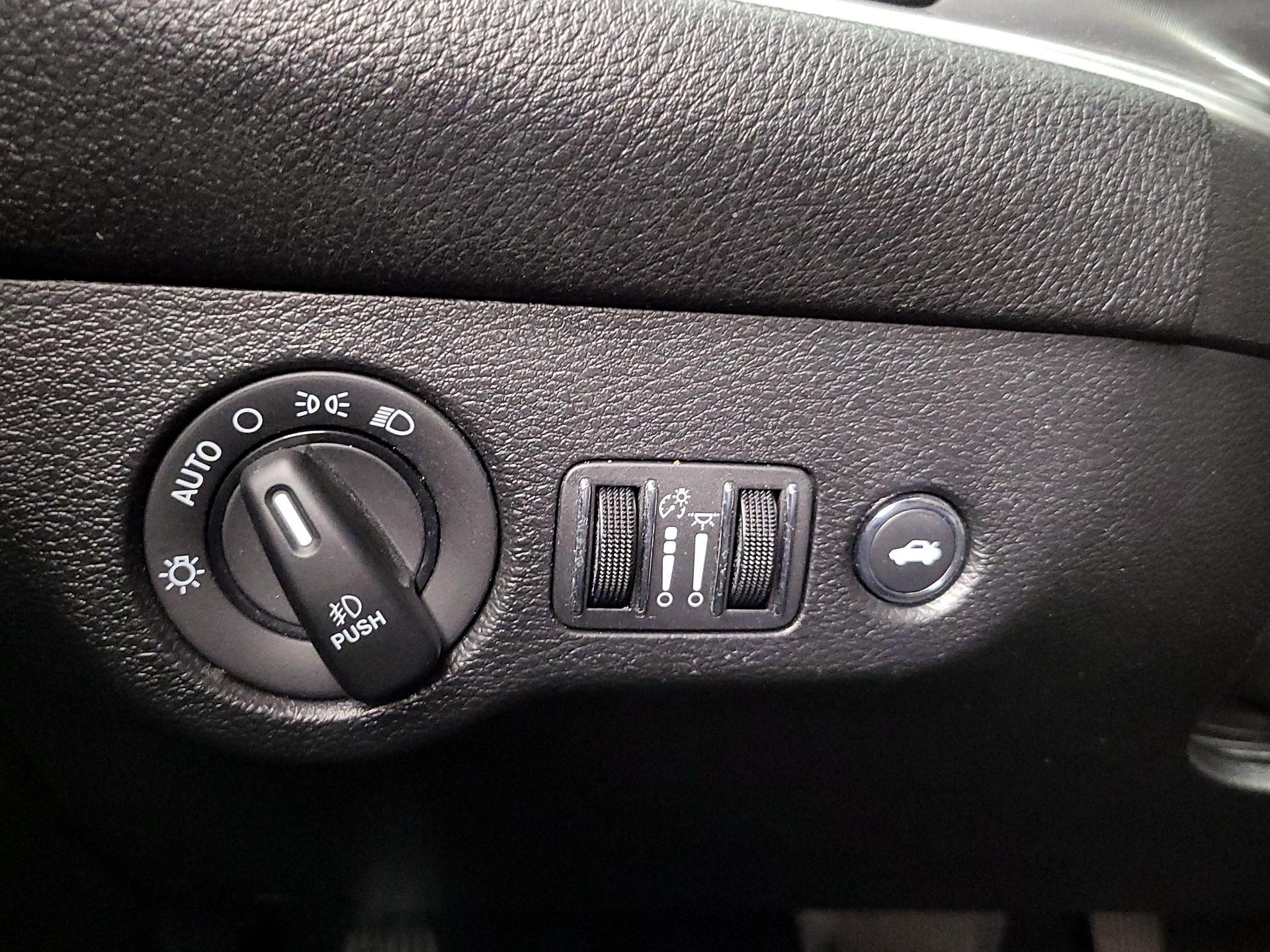 Thumbnail: 2022 Dodge Challenger - 13