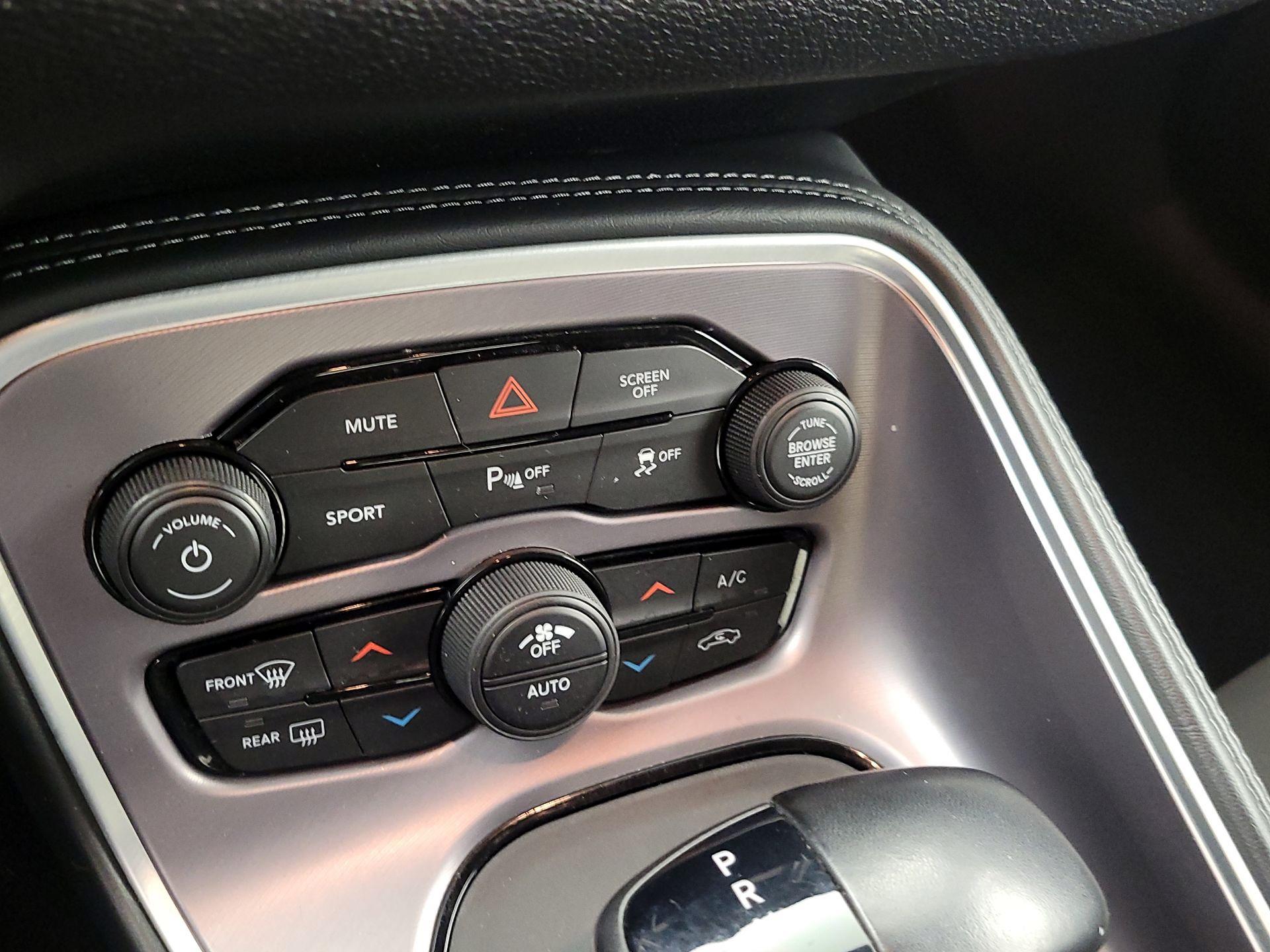 Thumbnail: 2022 Dodge Challenger - 16