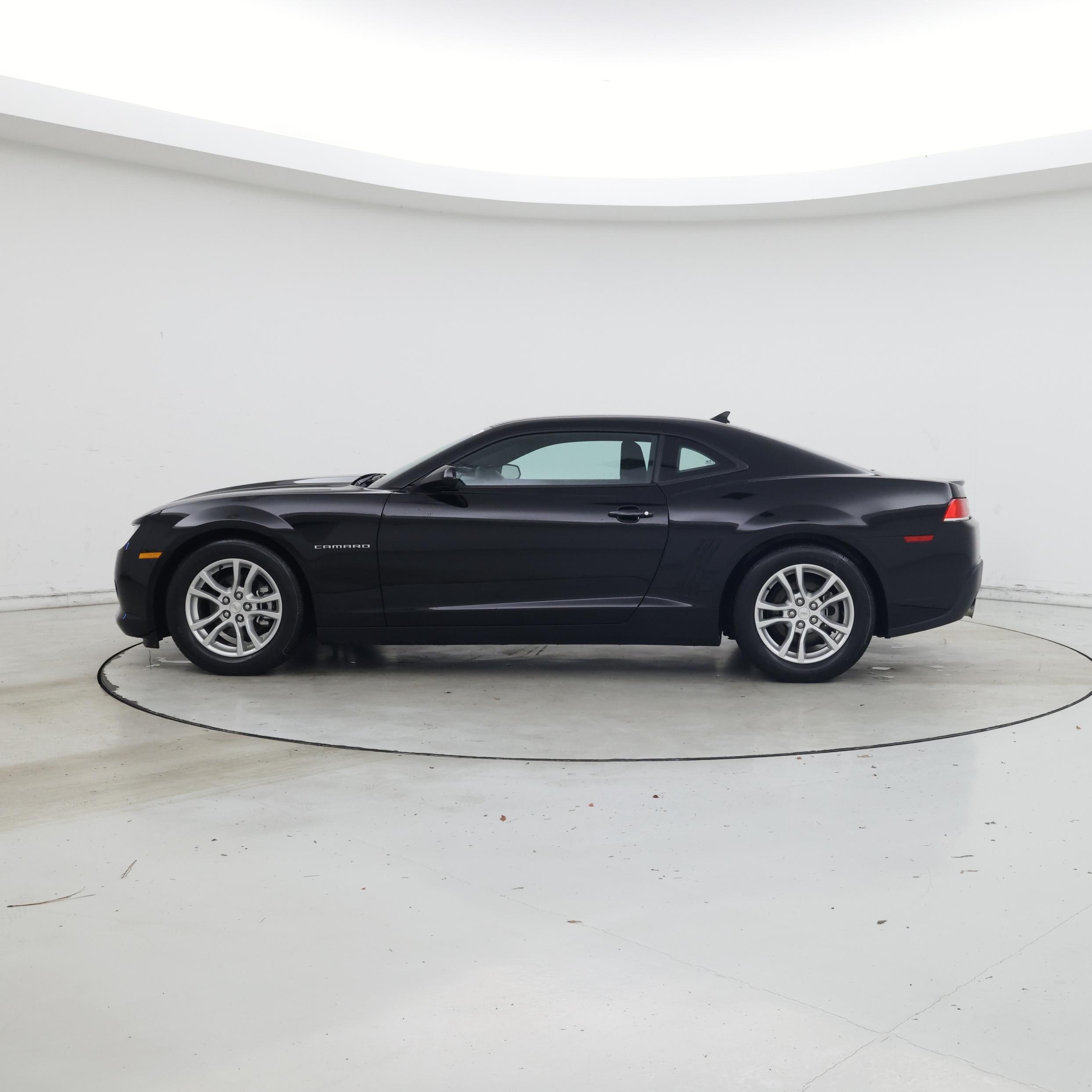 Thumbnail: 2015 Chevrolet Camaro - 3