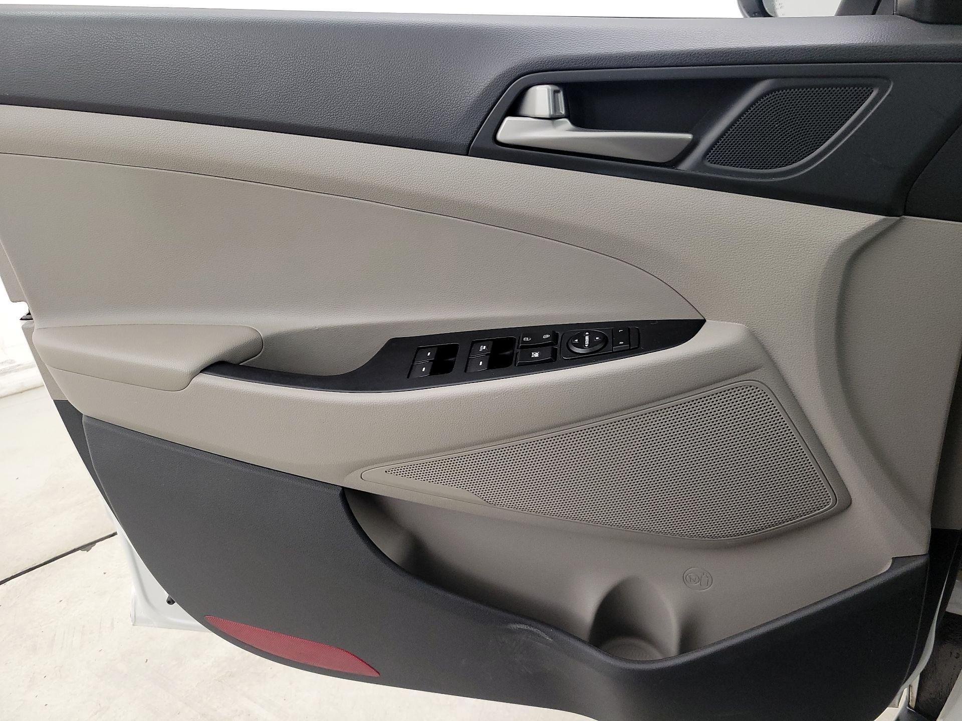 Thumbnail: 2018 Hyundai Tucson - 12