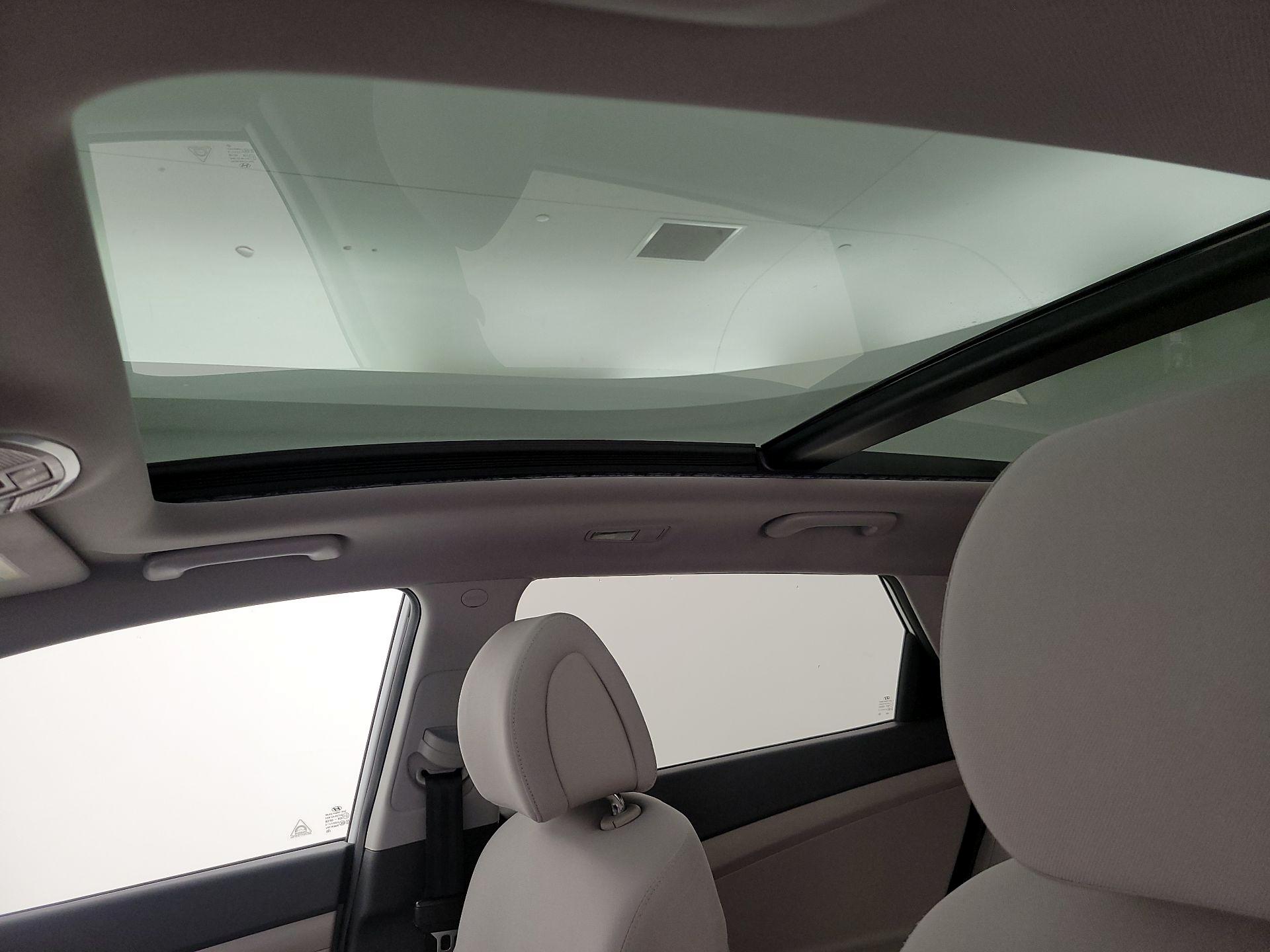 Thumbnail: 2018 Hyundai Tucson - 19