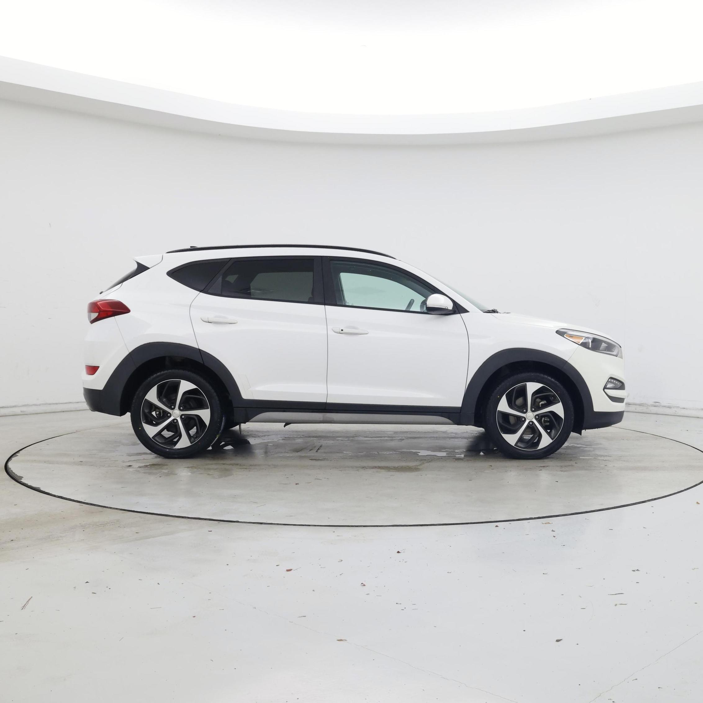 Thumbnail: 2018 Hyundai Tucson - 7