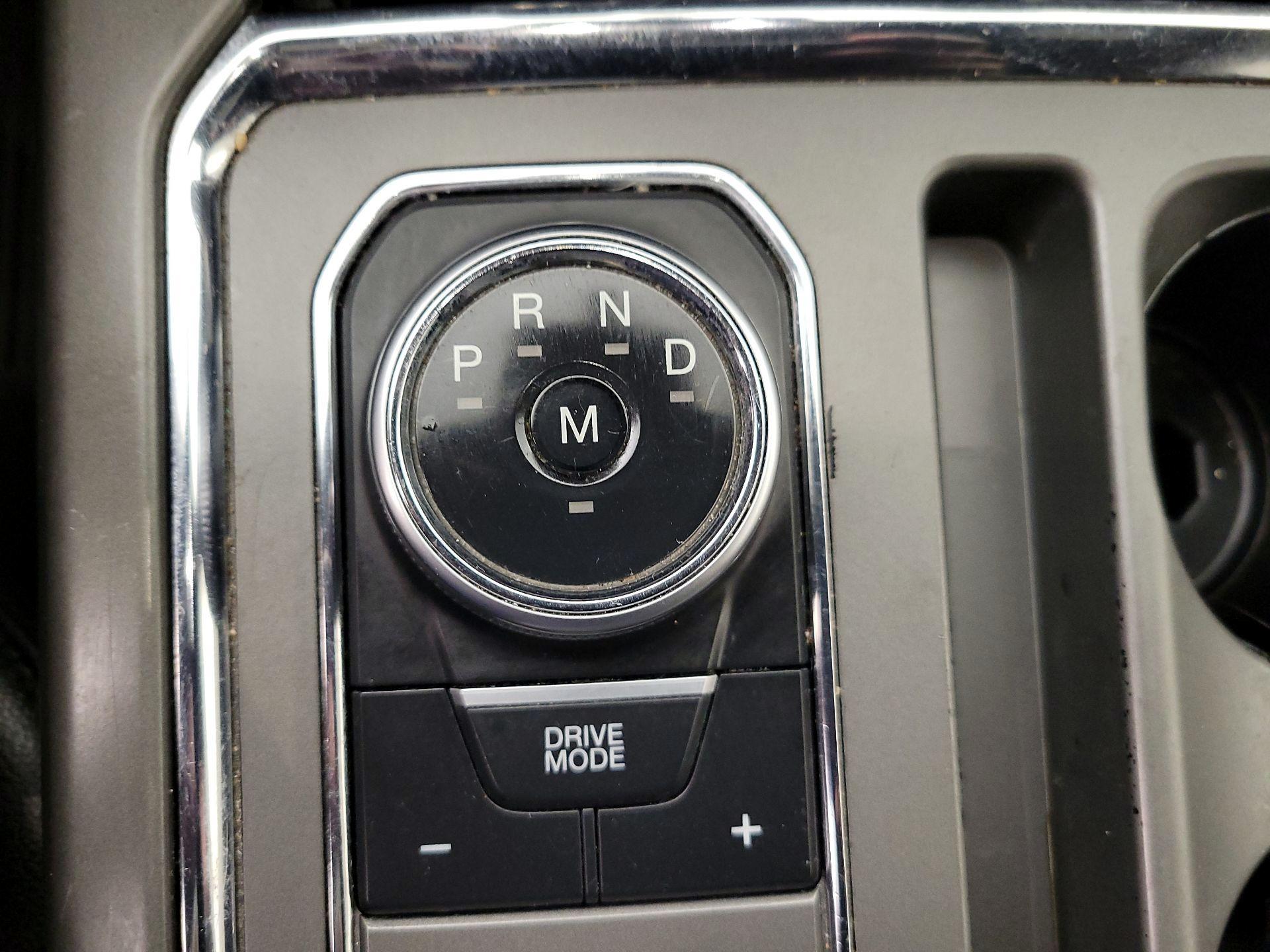 Thumbnail: 2020 Ford Expedition - 17