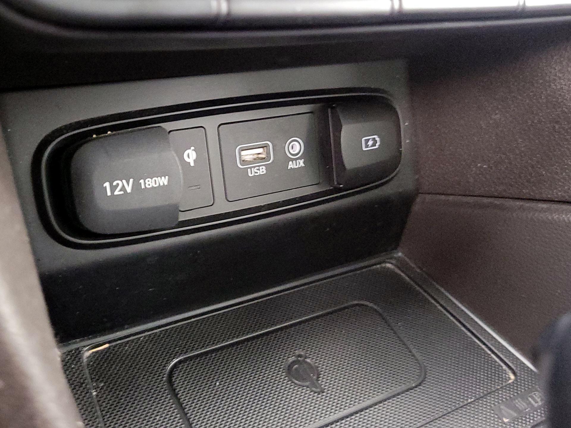 Thumbnail: 2020 Hyundai Santa Fe - 18