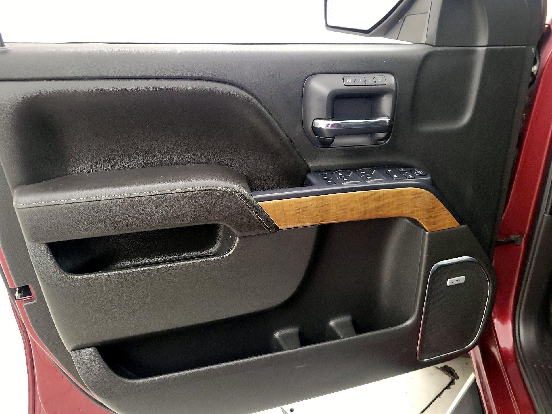 Thumbnail: 2016 Chevrolet Silverado 1500 - 12