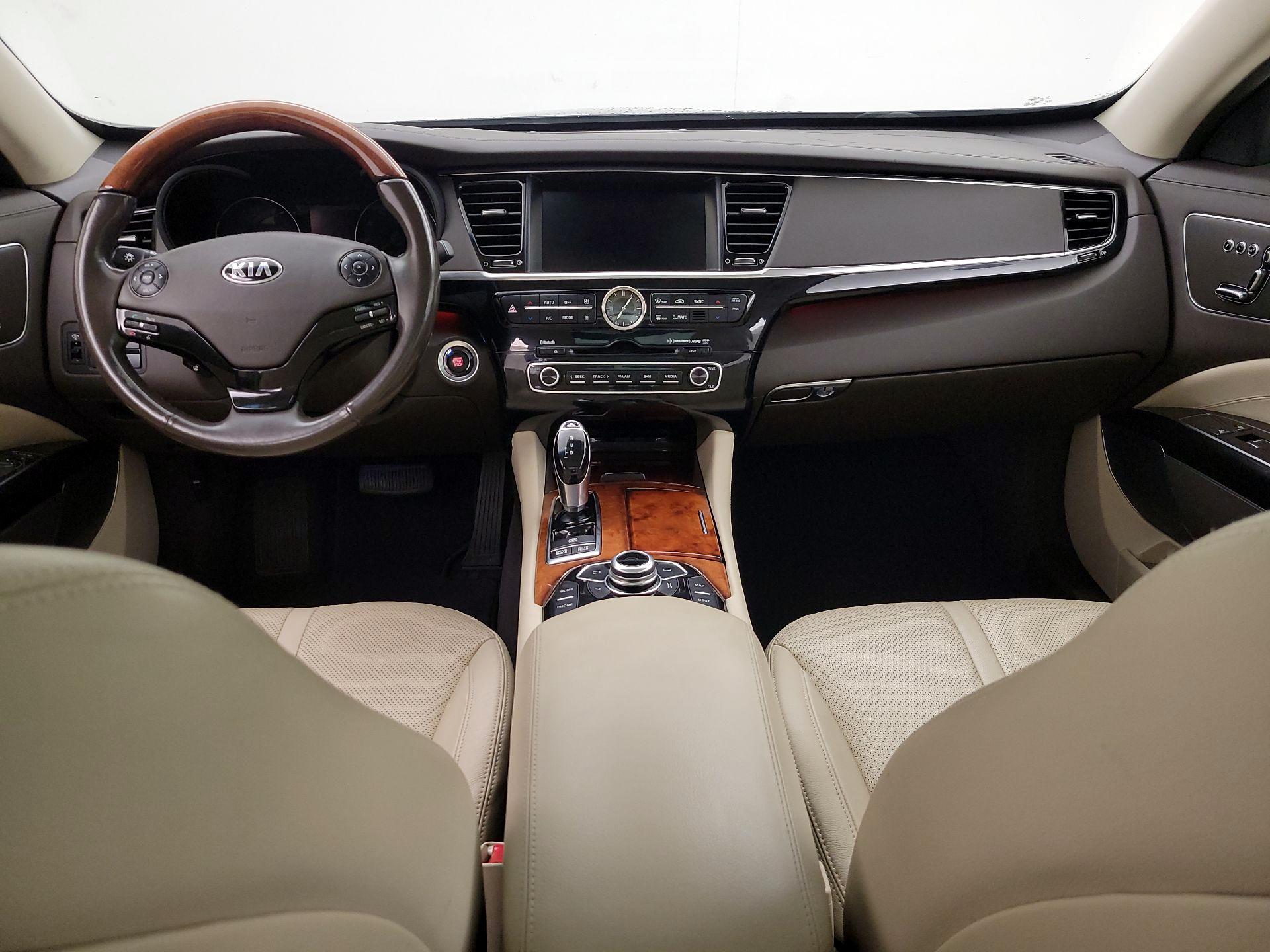 Thumbnail: 2015 Kia K900 - 9